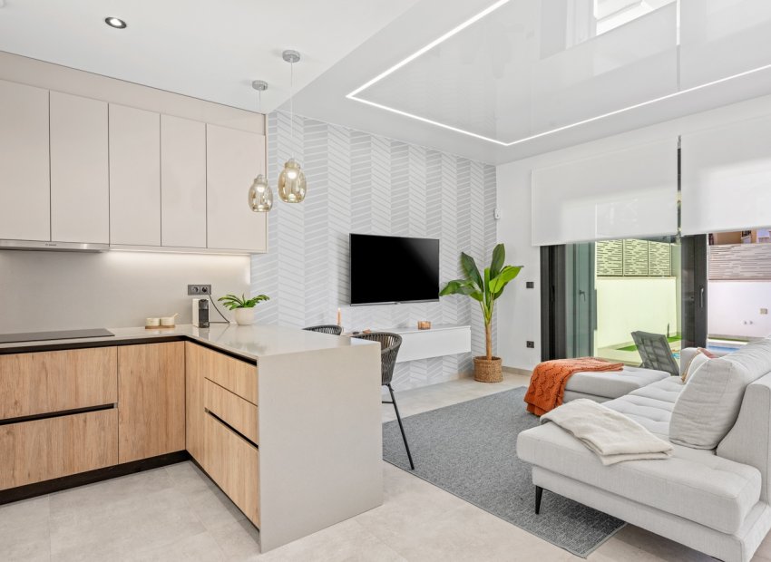 Resale - Villa * -
Orihuela Costa* - Blue Lagoon*