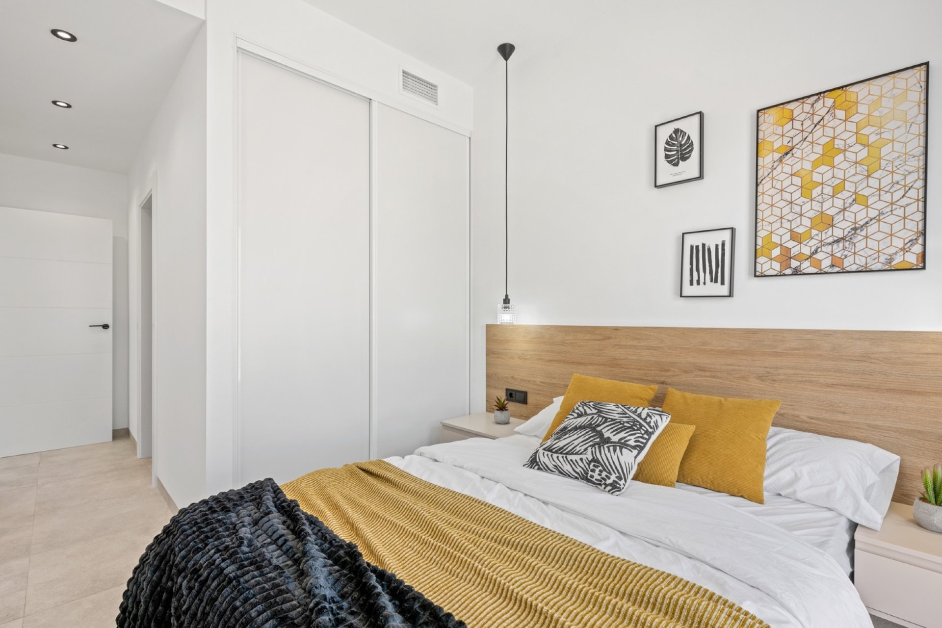 Resale - Villa -
Orihuela Costa - Blue Lagoon