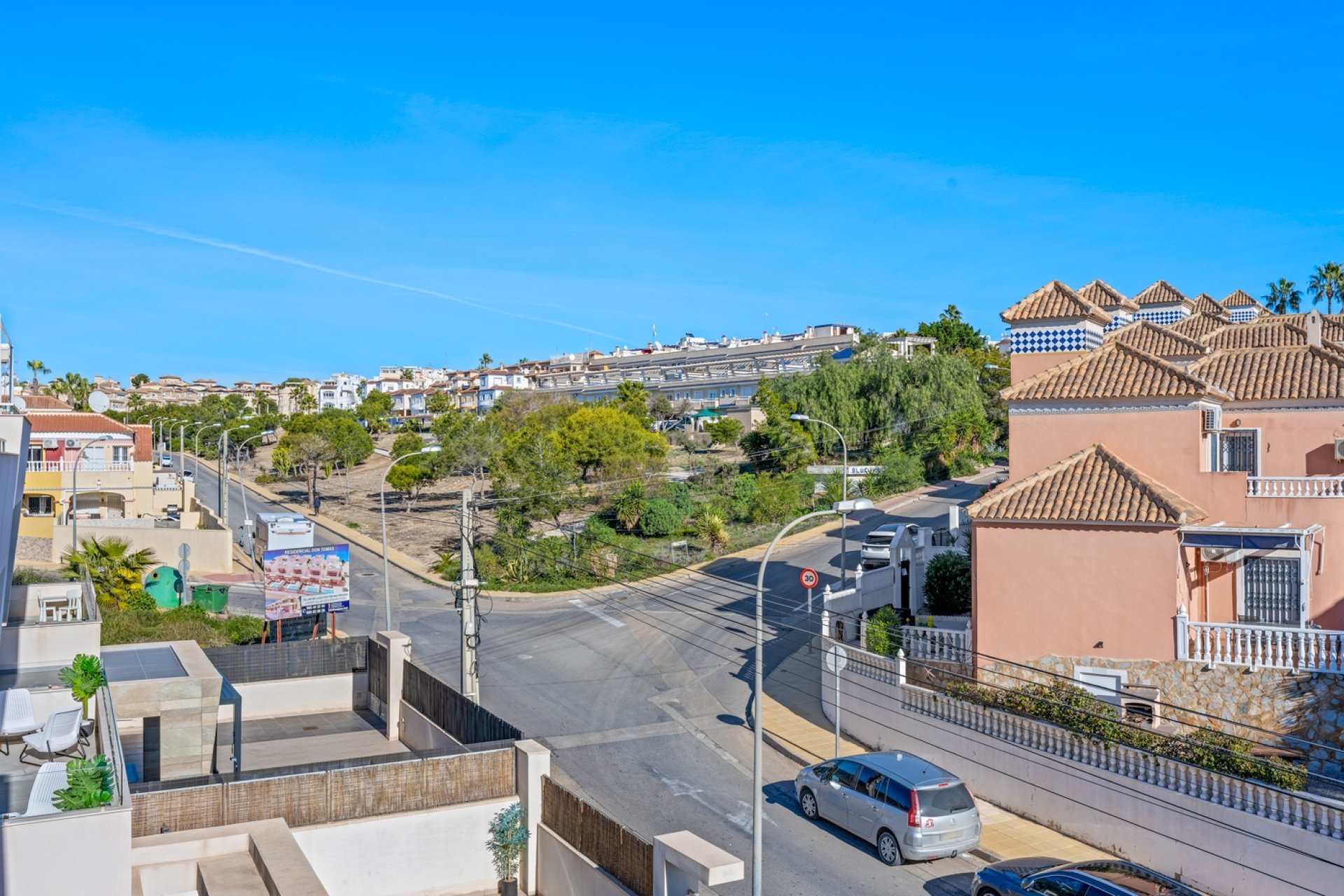 Resale - Villa -
Orihuela Costa - Blue Lagoon