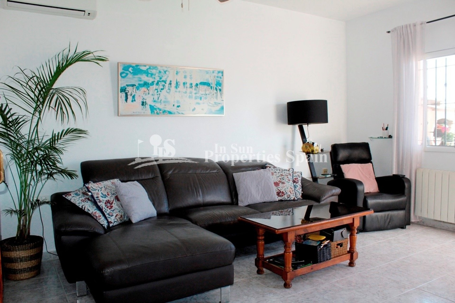 Resale - Villa -
Orihuela Costa - Blue Lagoon