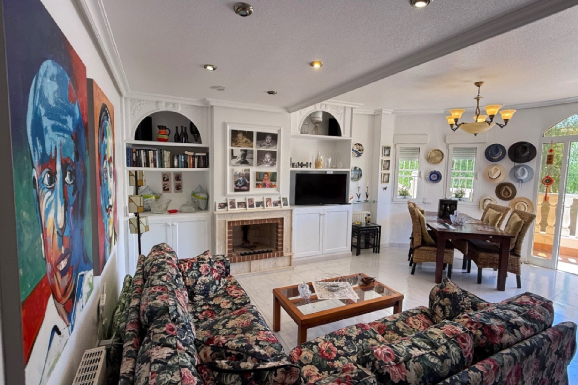 Resale - Villa -
Orihuela Costa - Costa Blanca Sur