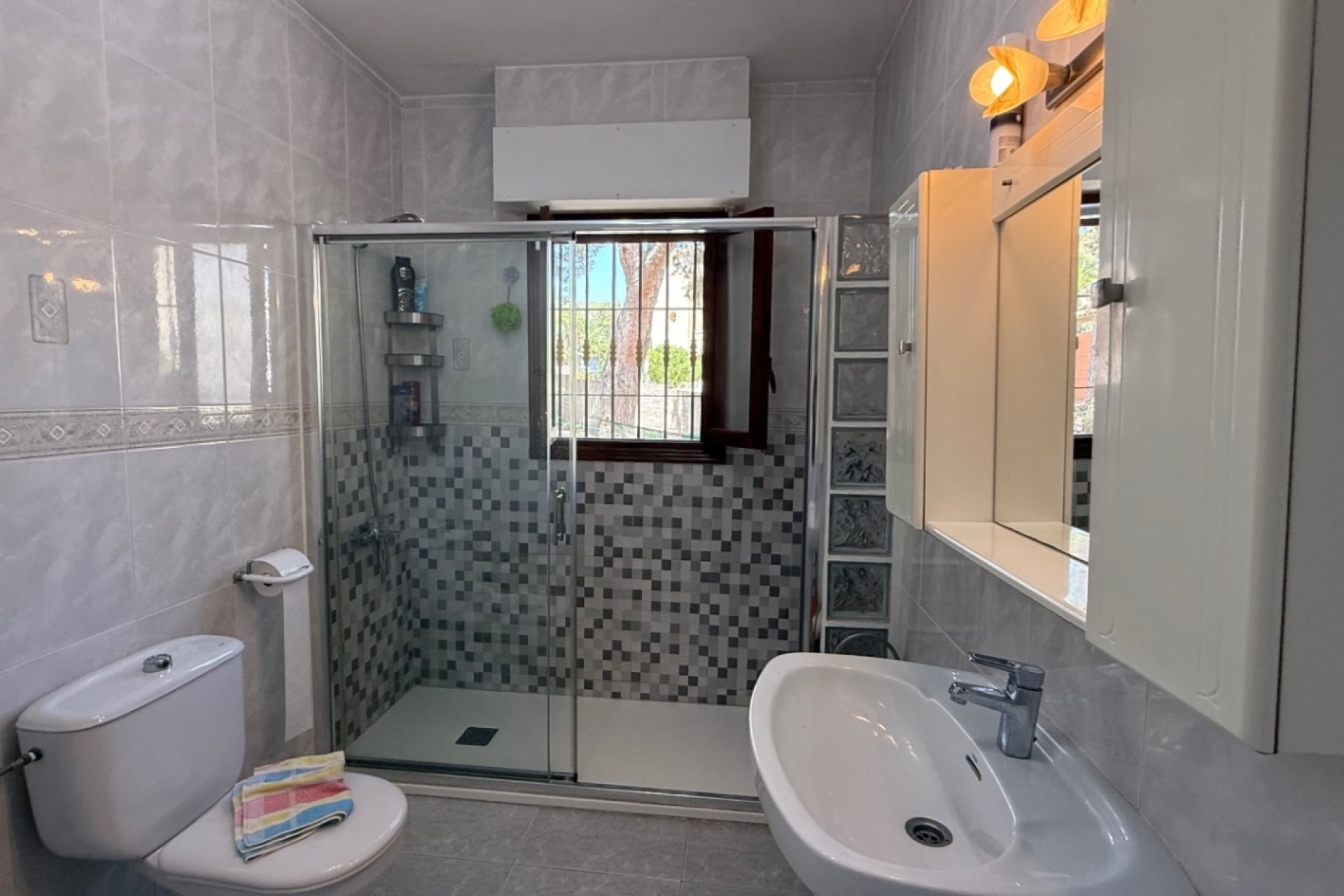 Resale - Villa -
Orihuela Costa - Costa Blanca Sur