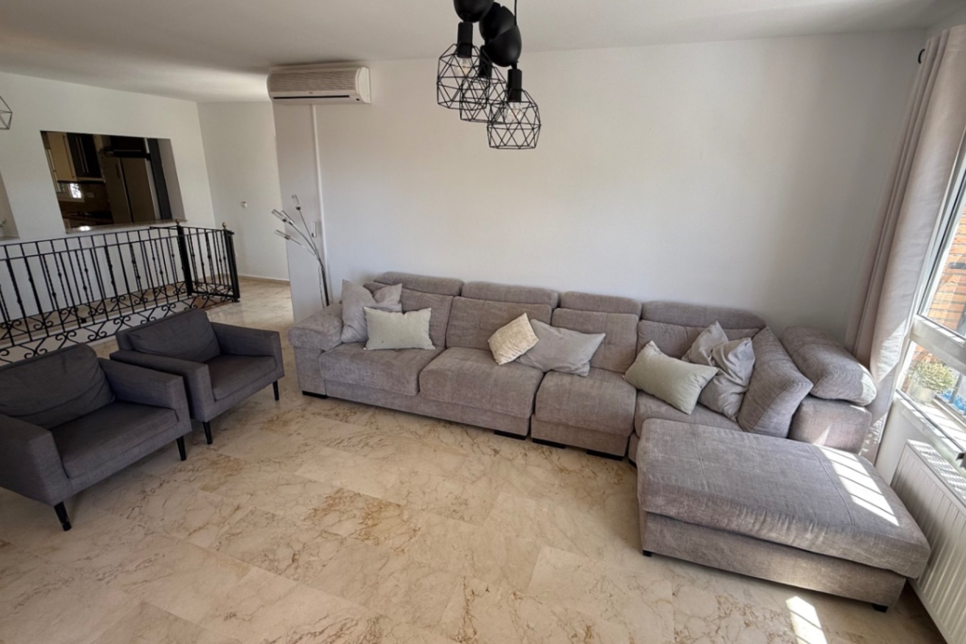 Resale - Villa -
Orihuela Costa - Costa Blanca Sur
