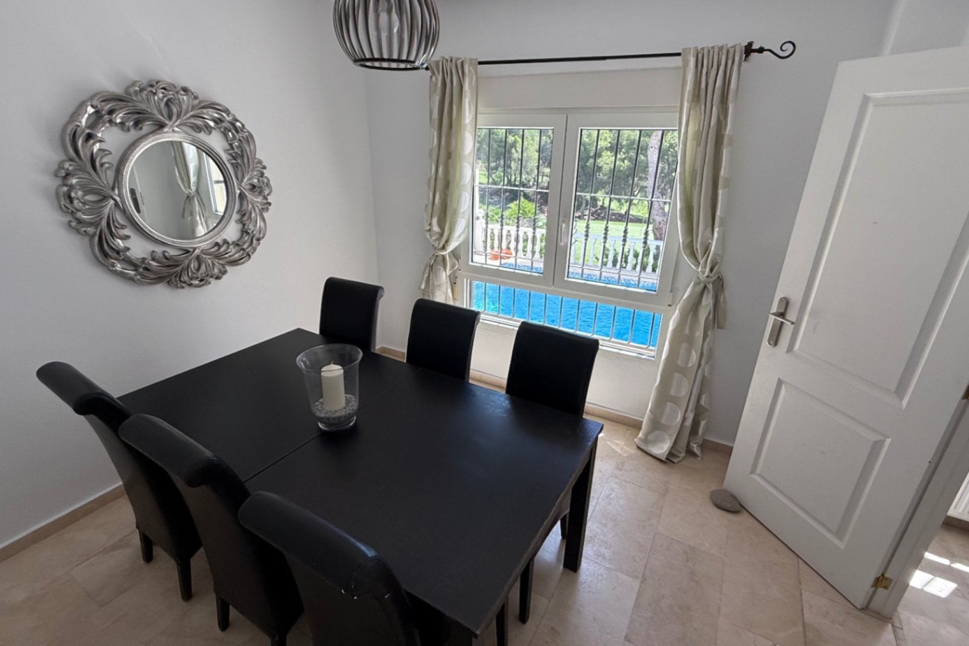 Resale - Villa -
Orihuela Costa - Costa Blanca Sur