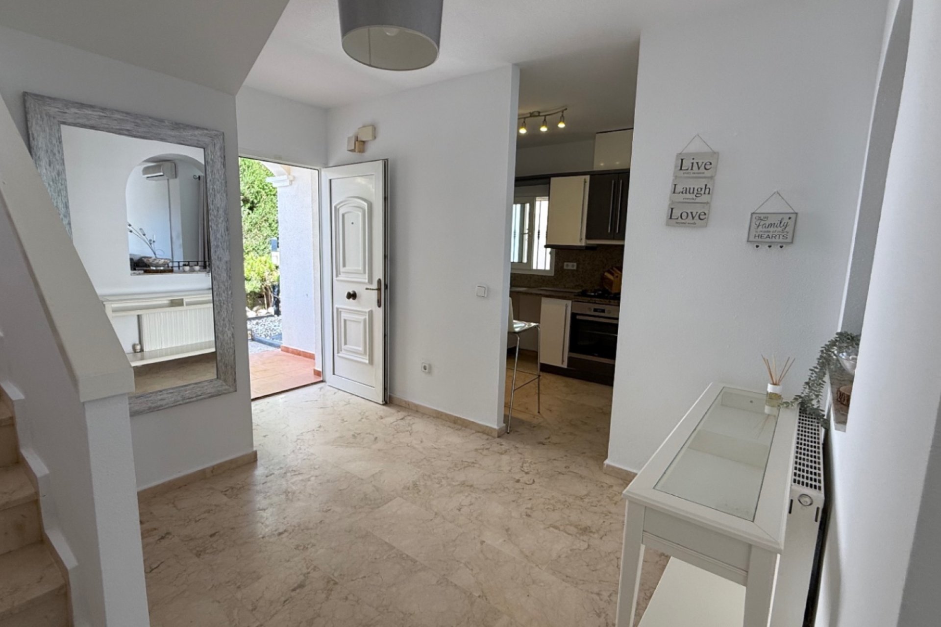 Resale - Villa -
Orihuela Costa - Costa Blanca Sur