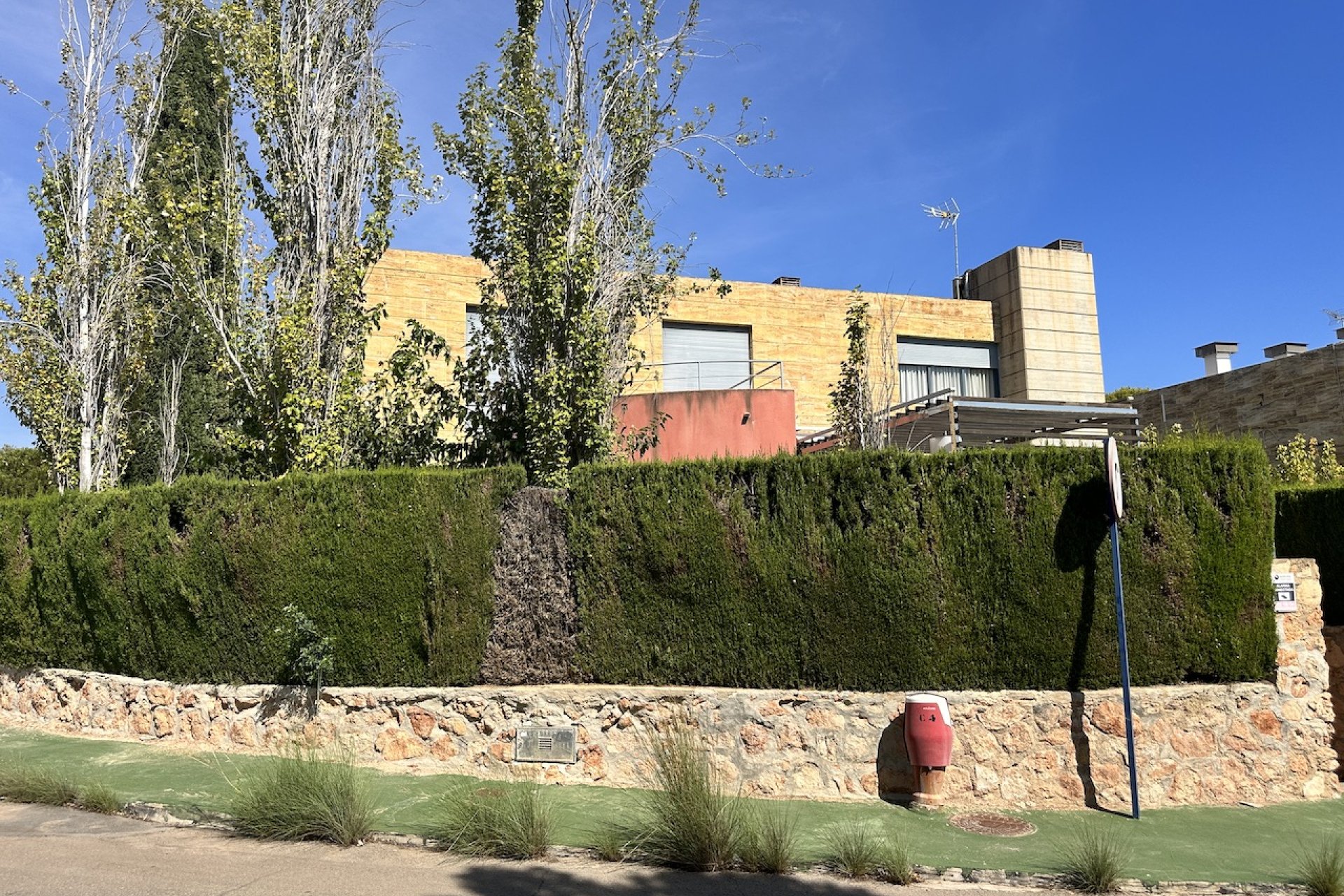 Resale - Villa -
Orihuela Costa - Dehesa de Campoamor