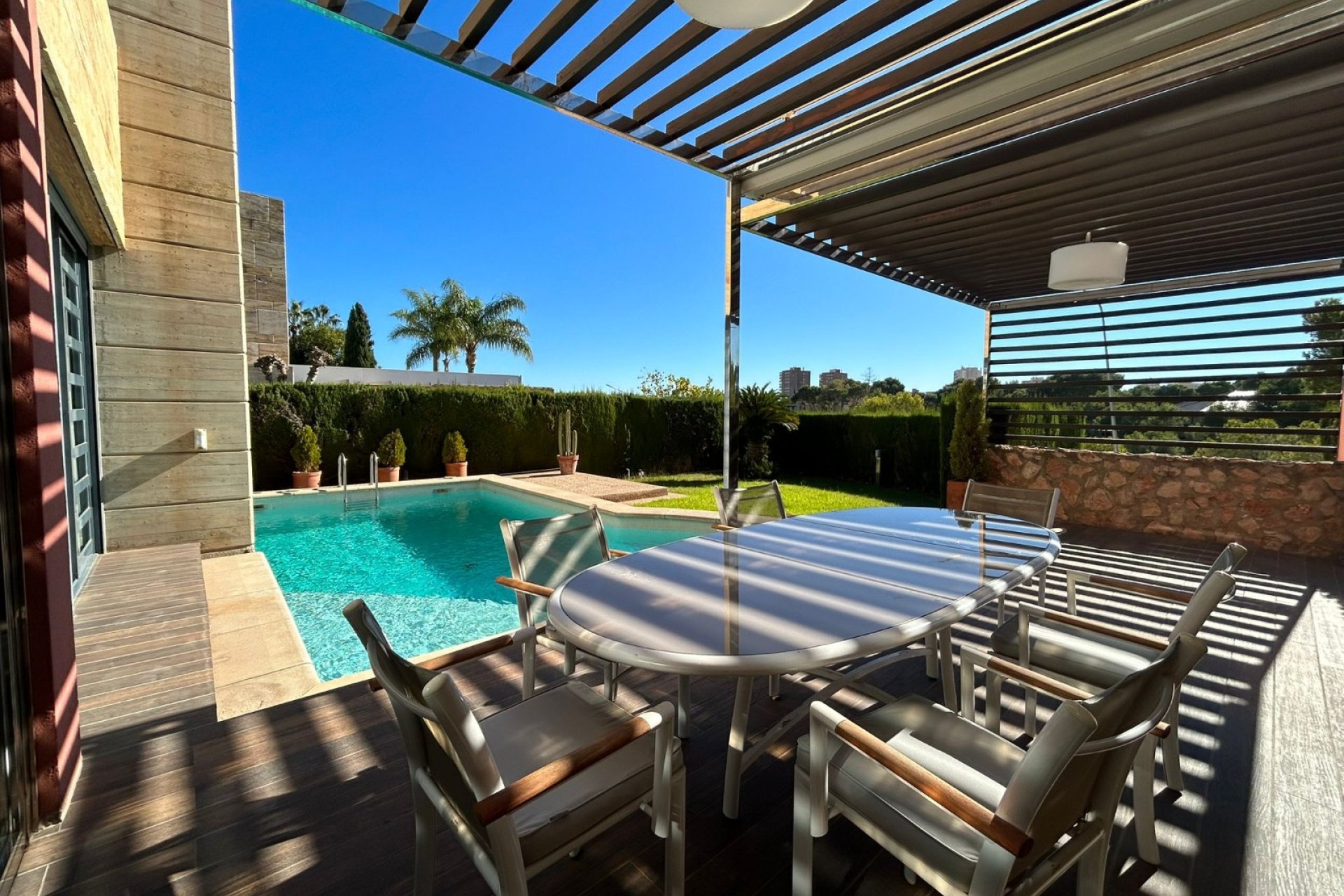 Resale - Villa -
Orihuela Costa - Dehesa de Campoamor