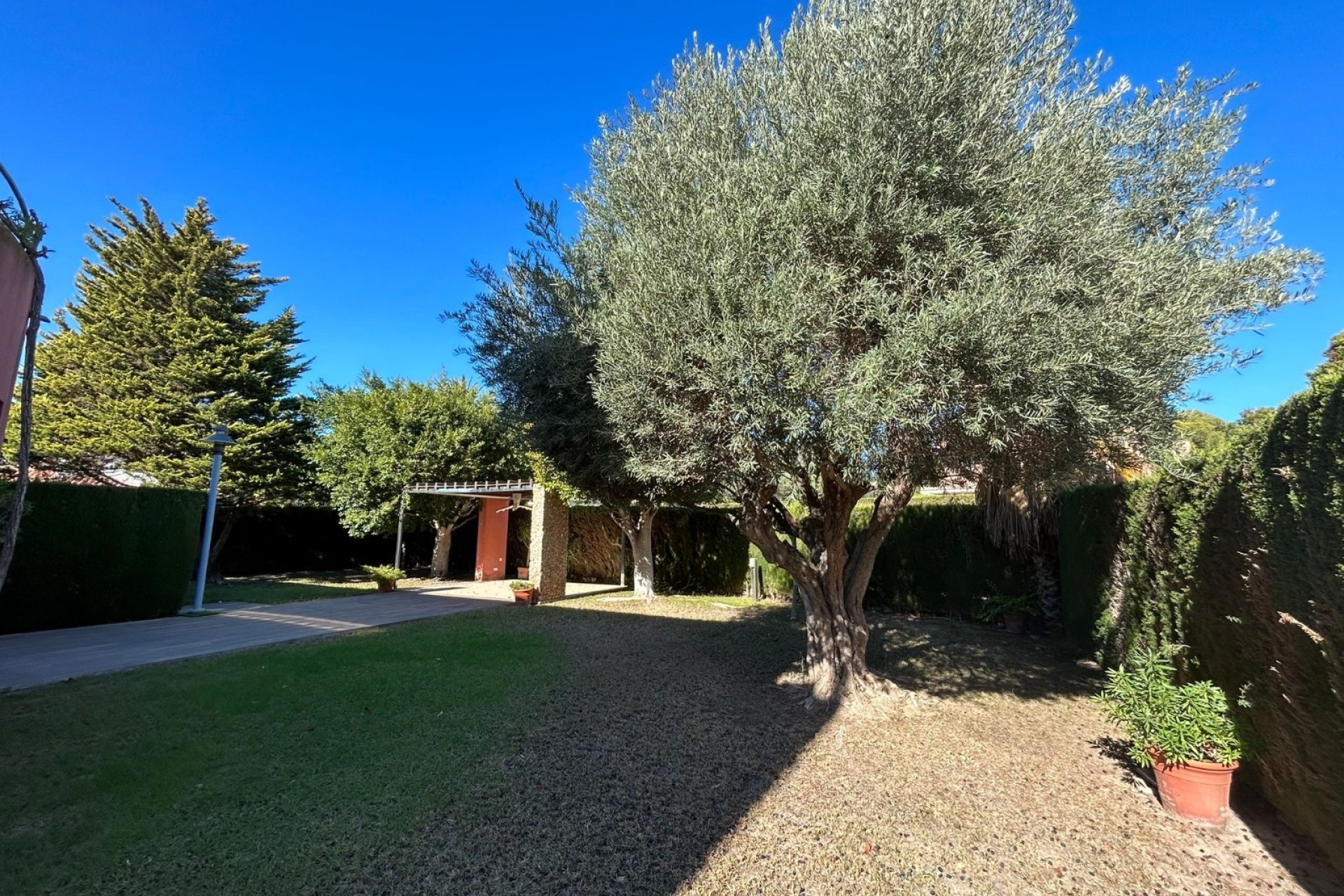 Resale - Villa -
Orihuela Costa - Dehesa de Campoamor