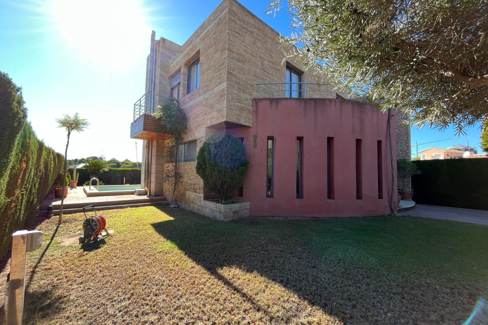 Resale - Villa -
Orihuela Costa - Dehesa de Campoamor