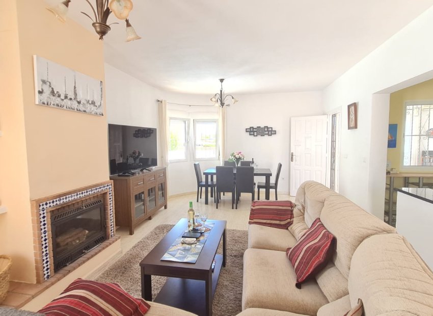 Resale - Villa -
Orihuela Costa - La Florida