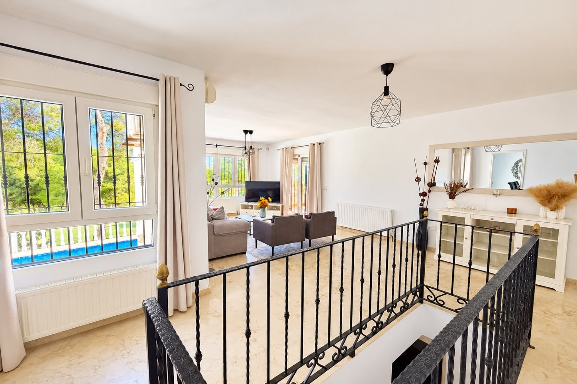 Resale - Villa -
Orihuela Costa - Las Ramblas