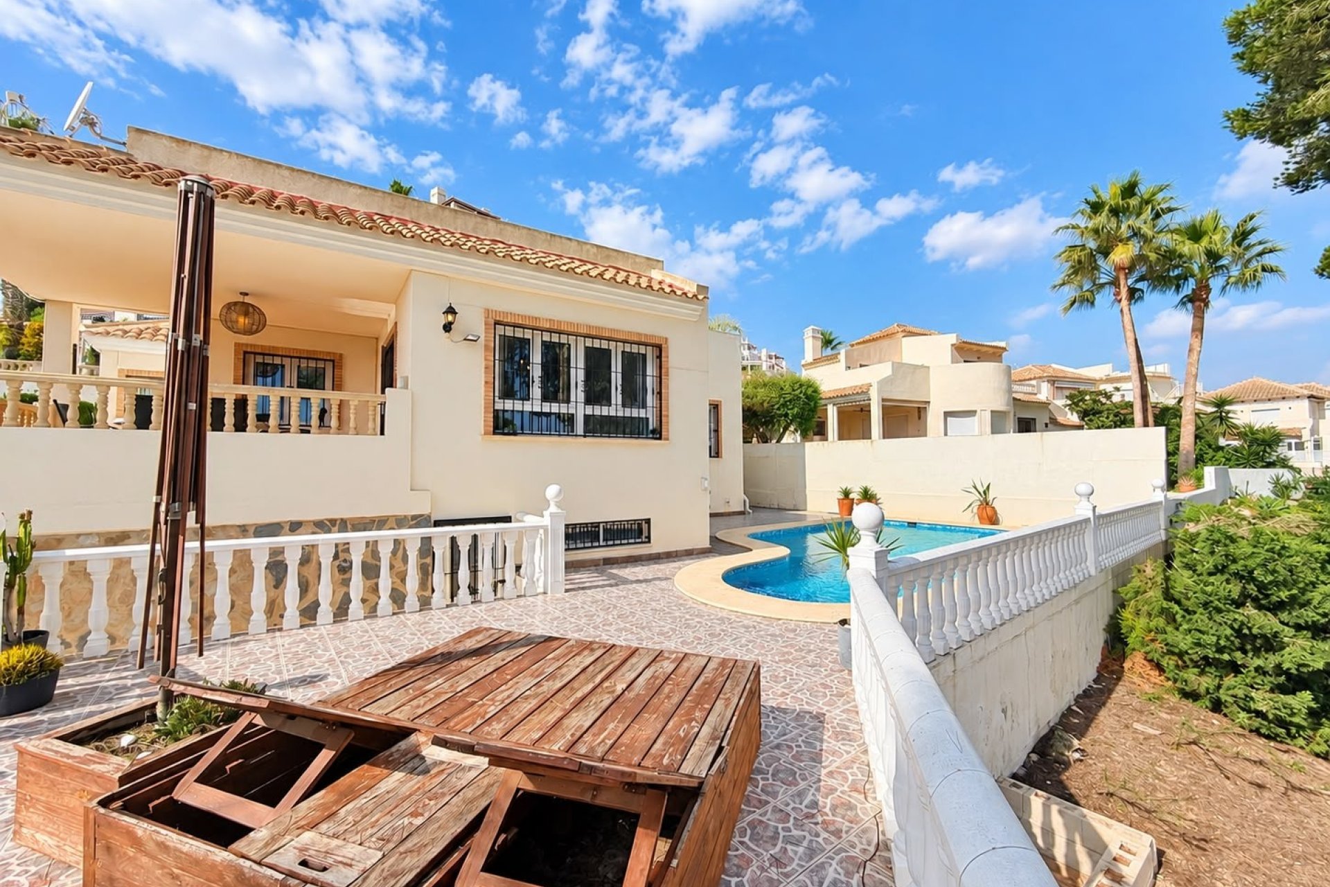Resale - Villa -
Orihuela Costa - Las Ramblas