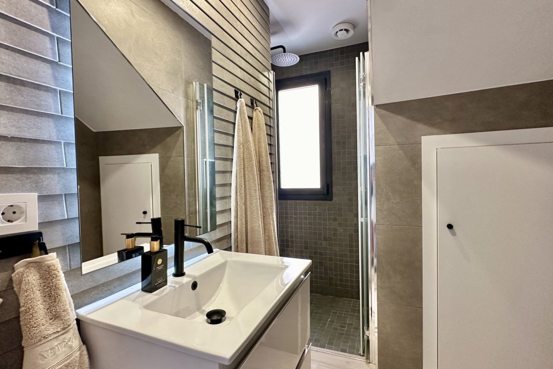 Resale - Villa -
Orihuela Costa - Lomas de Cabo Roig