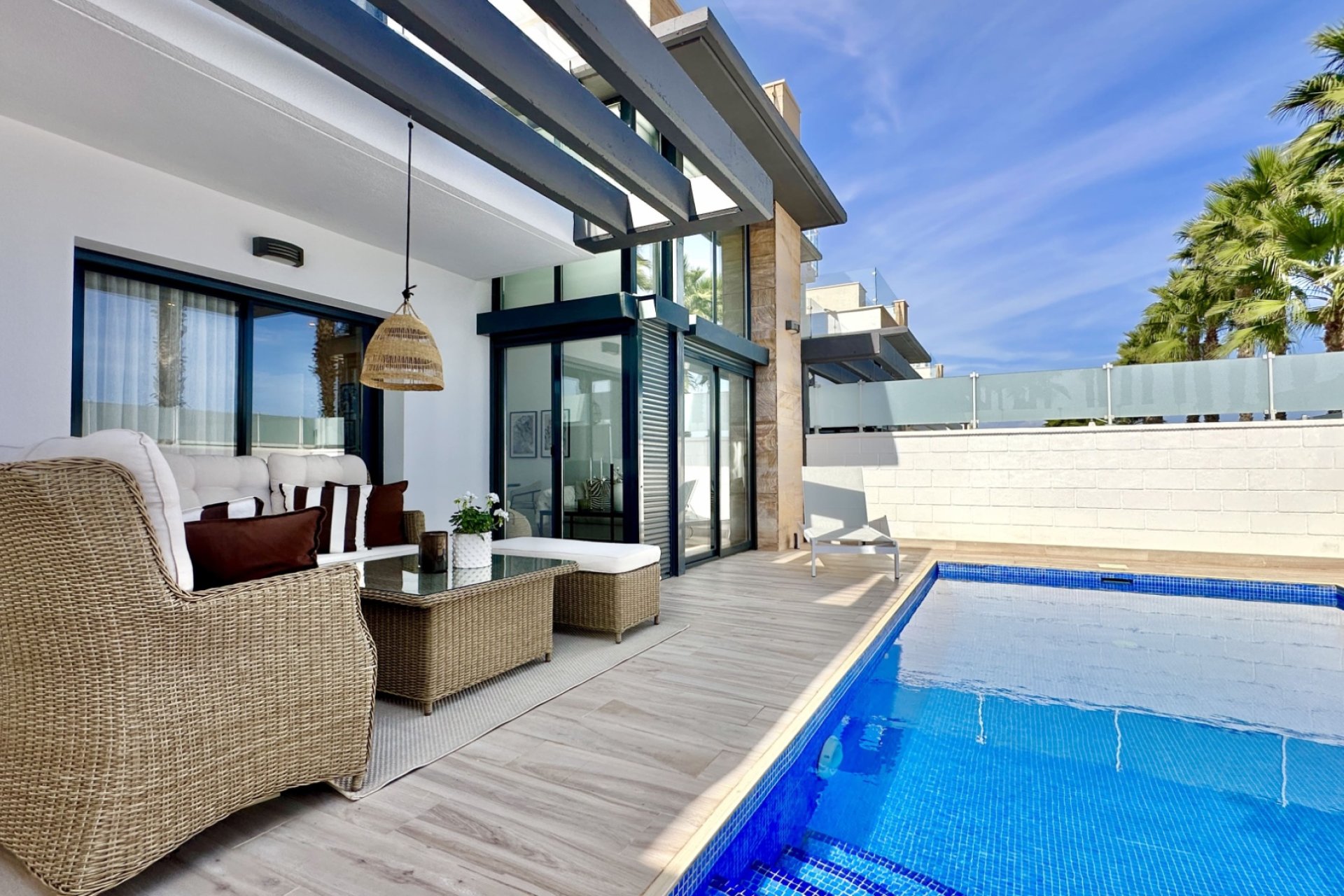 Resale - Villa -
Orihuela Costa - Lomas de Cabo Roig