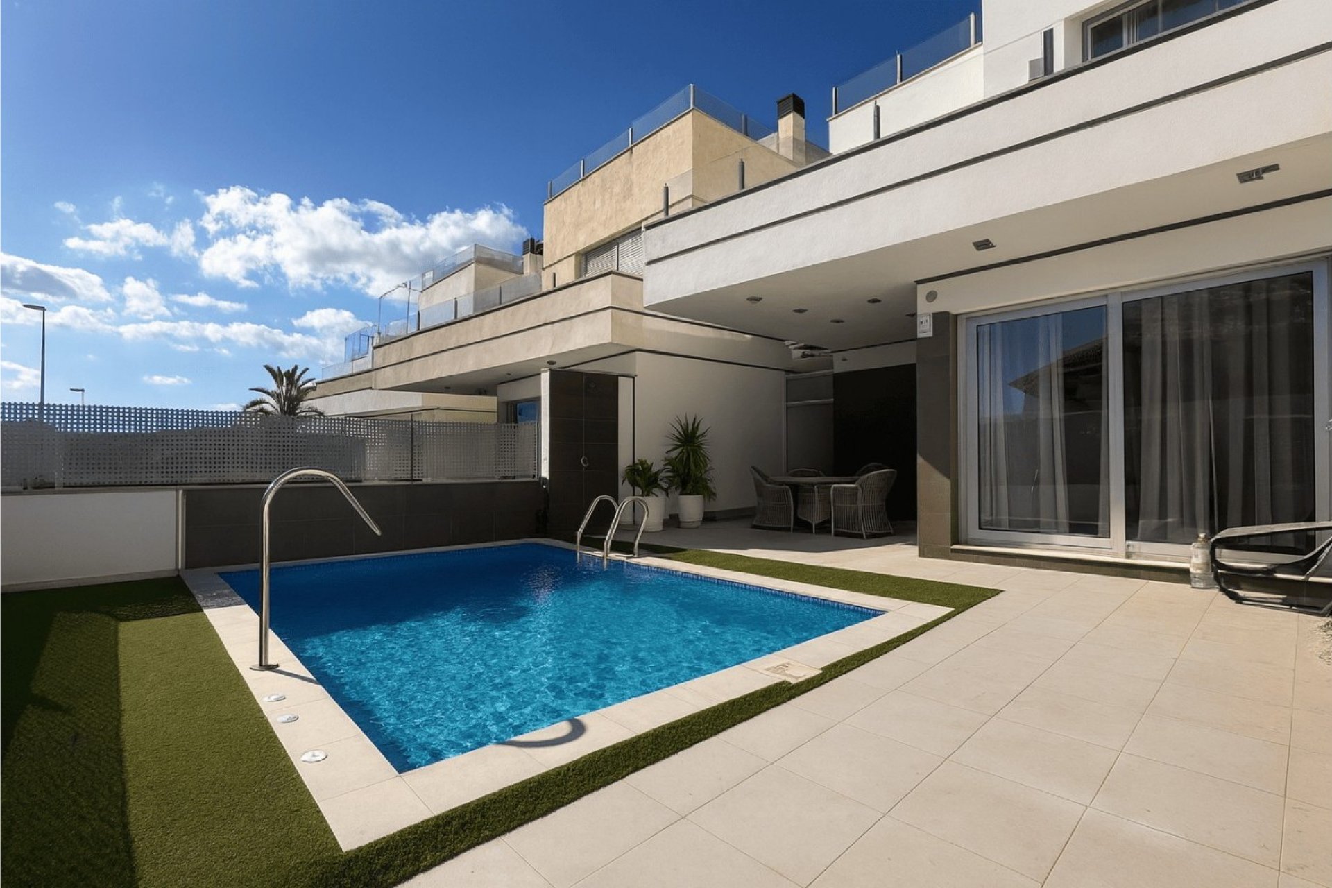 Resale - Villa -
Orihuela Costa - Lomas de Cabo Roig