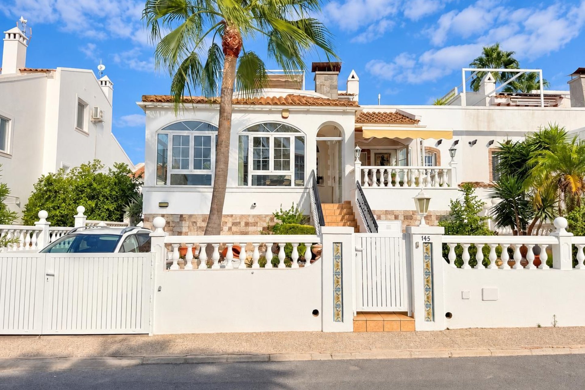 Resale - Villa -
Orihuela Costa - Lomas de Cabo Roig