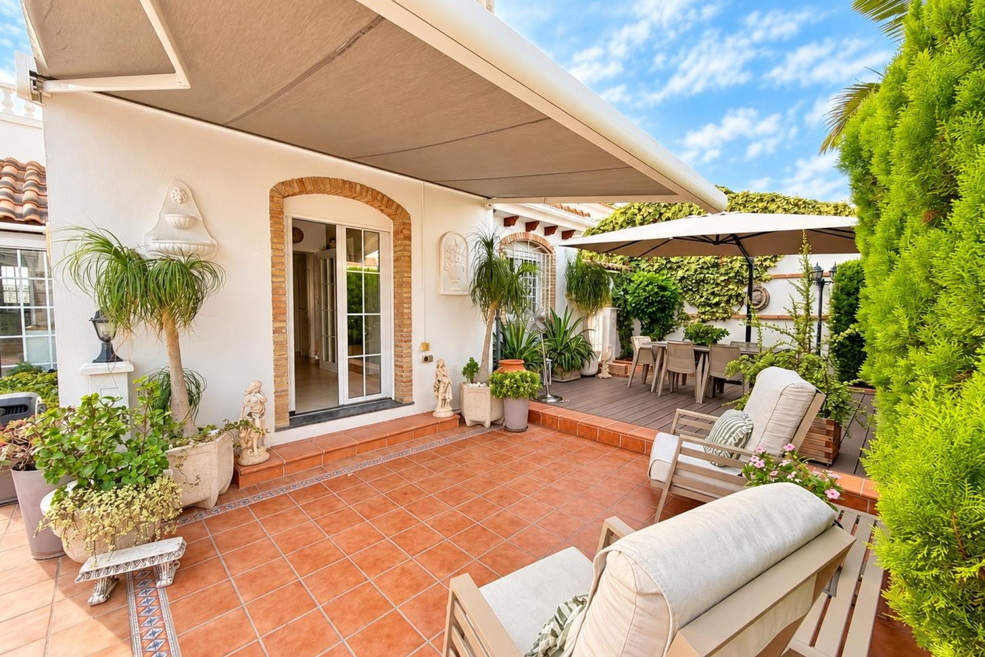 Resale - Villa -
Orihuela Costa - Lomas de Cabo Roig