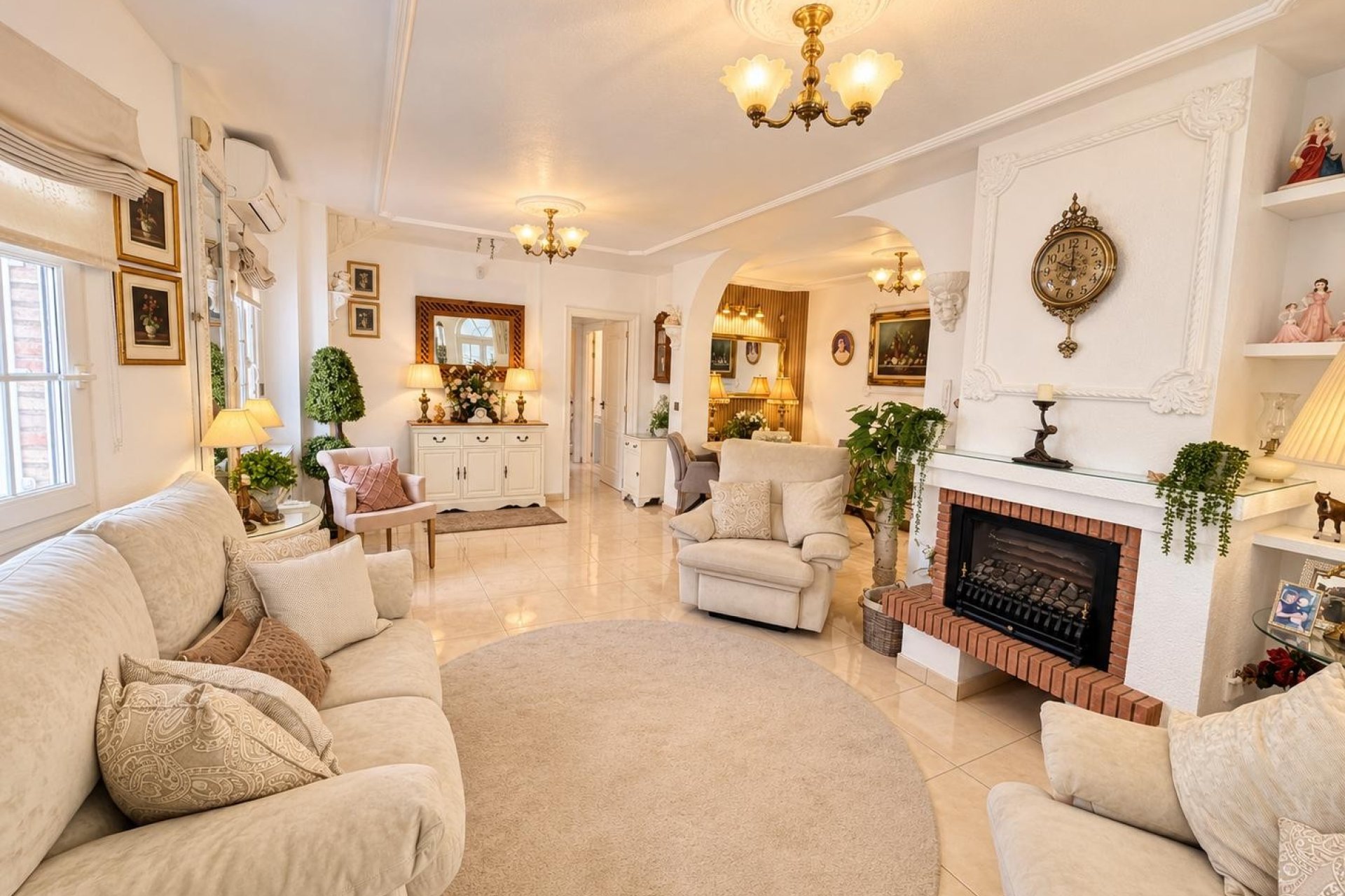 Resale - Villa -
Orihuela Costa - Lomas de Cabo Roig