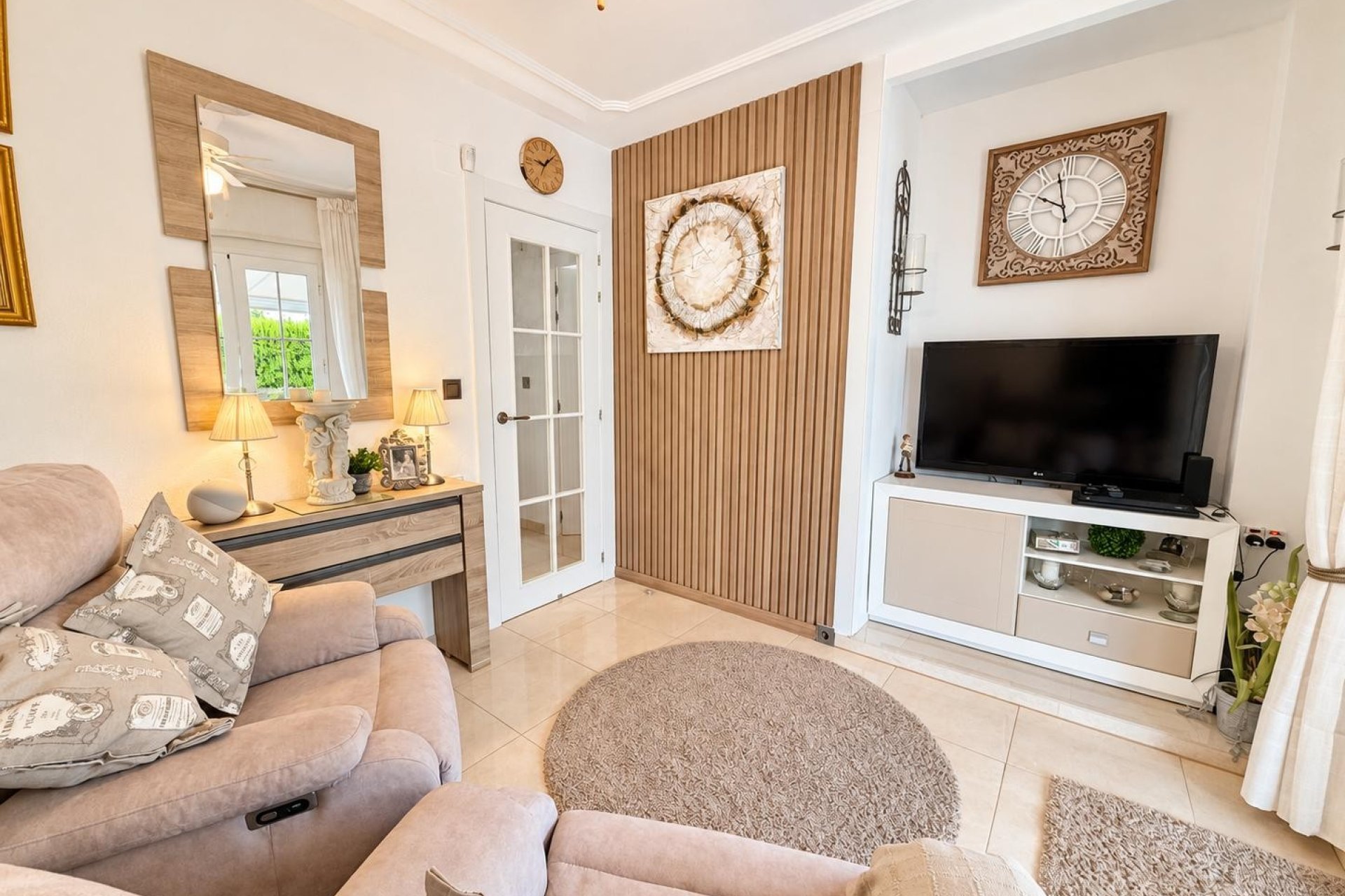 Resale - Villa -
Orihuela Costa - Lomas de Cabo Roig
