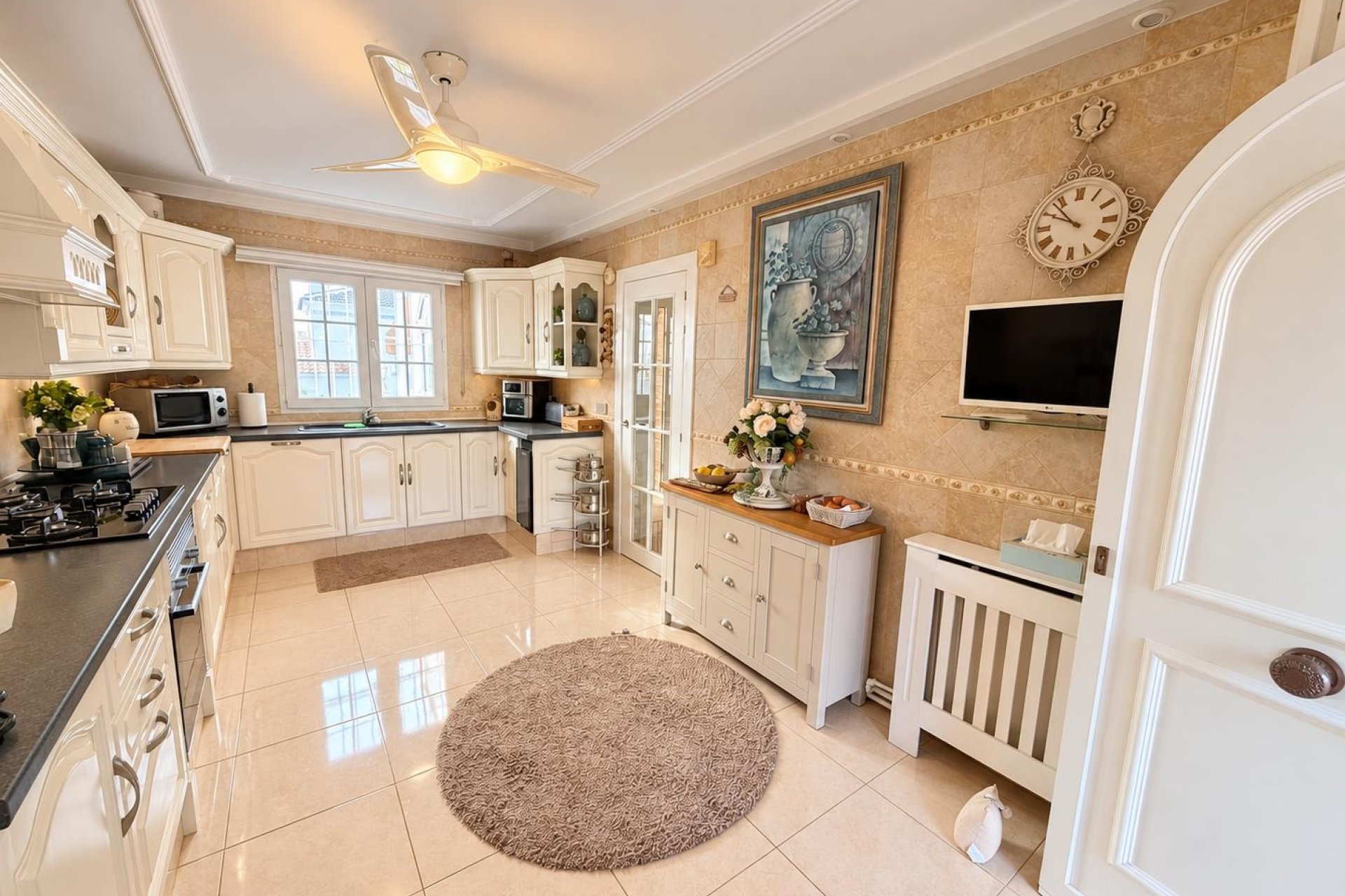Resale - Villa -
Orihuela Costa - Lomas de Cabo Roig