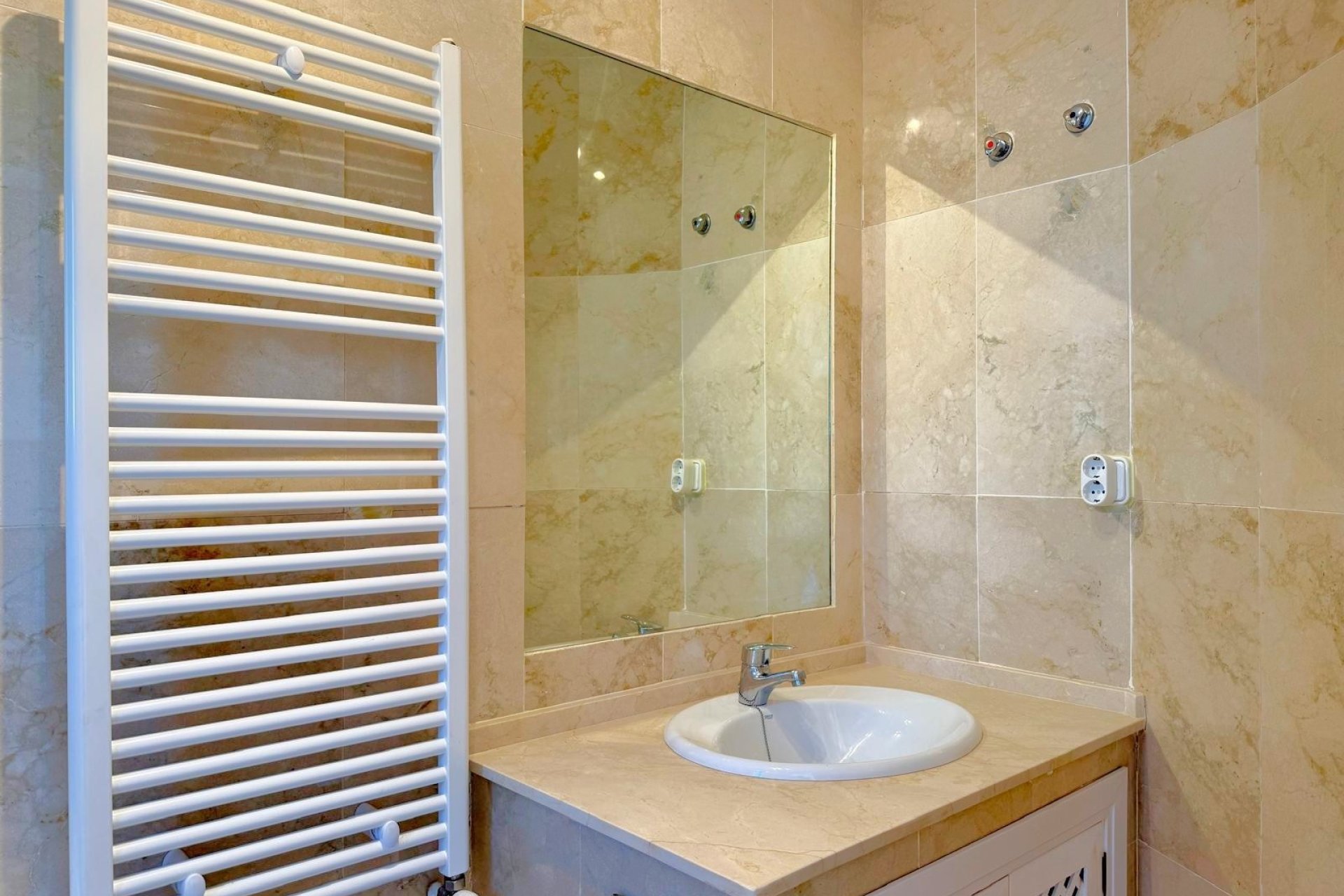 Resale - Villa -
Orihuela Costa - Los Dolses