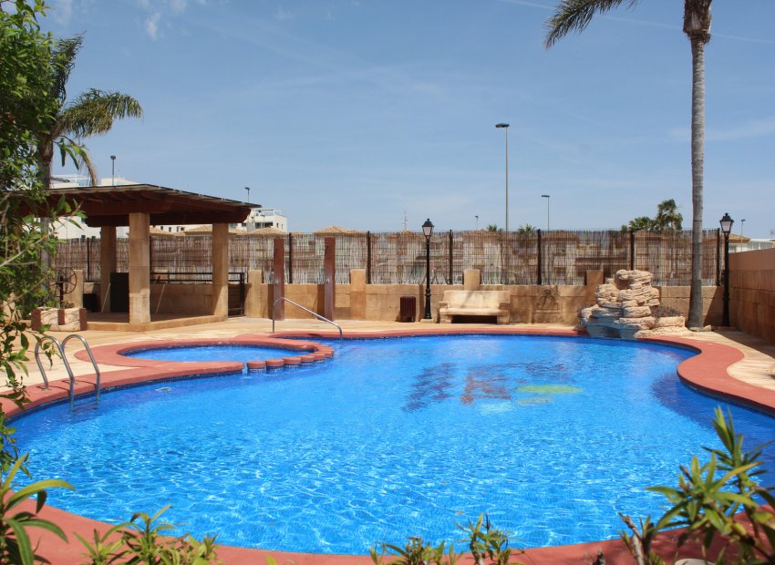 Resale - Villa -
Orihuela Costa - Los Dolses