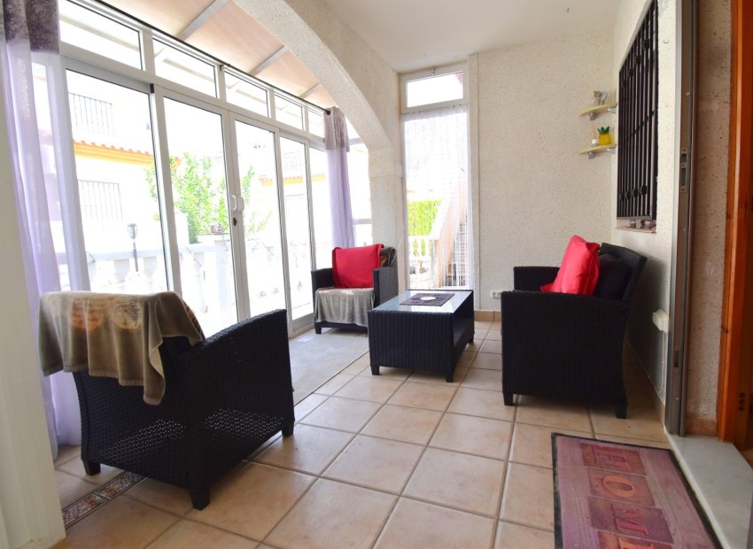 Resale - Villa -
Orihuela Costa - Playa Flamenca