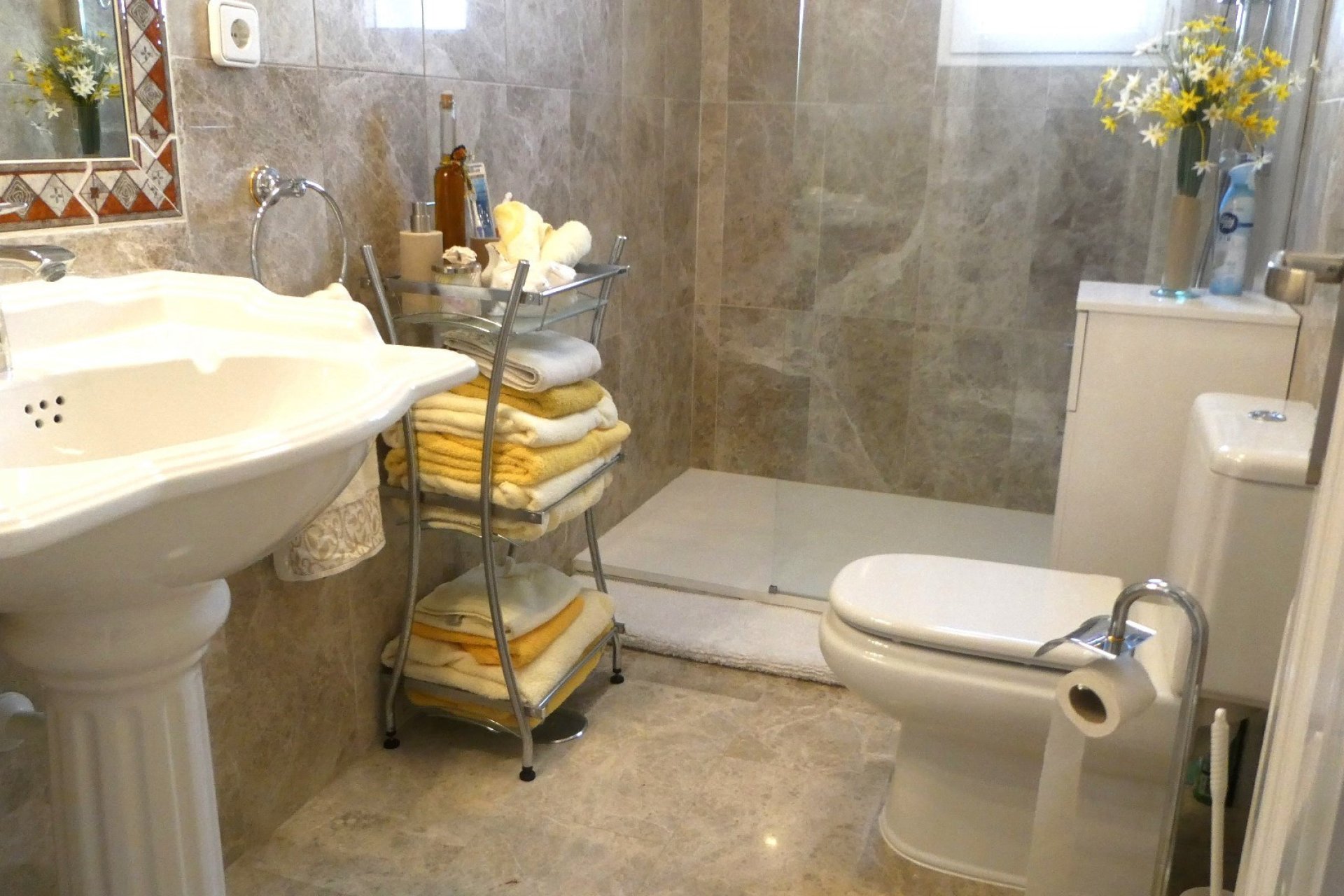 Resale - Villa -
Orihuela Costa - Villamartin Los Dolses