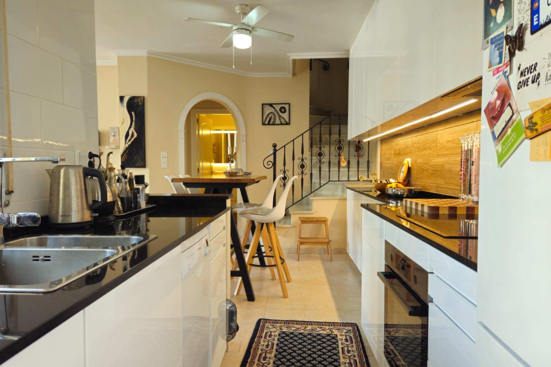 Resale - Villa -
Orihuela Costa - Villamartin