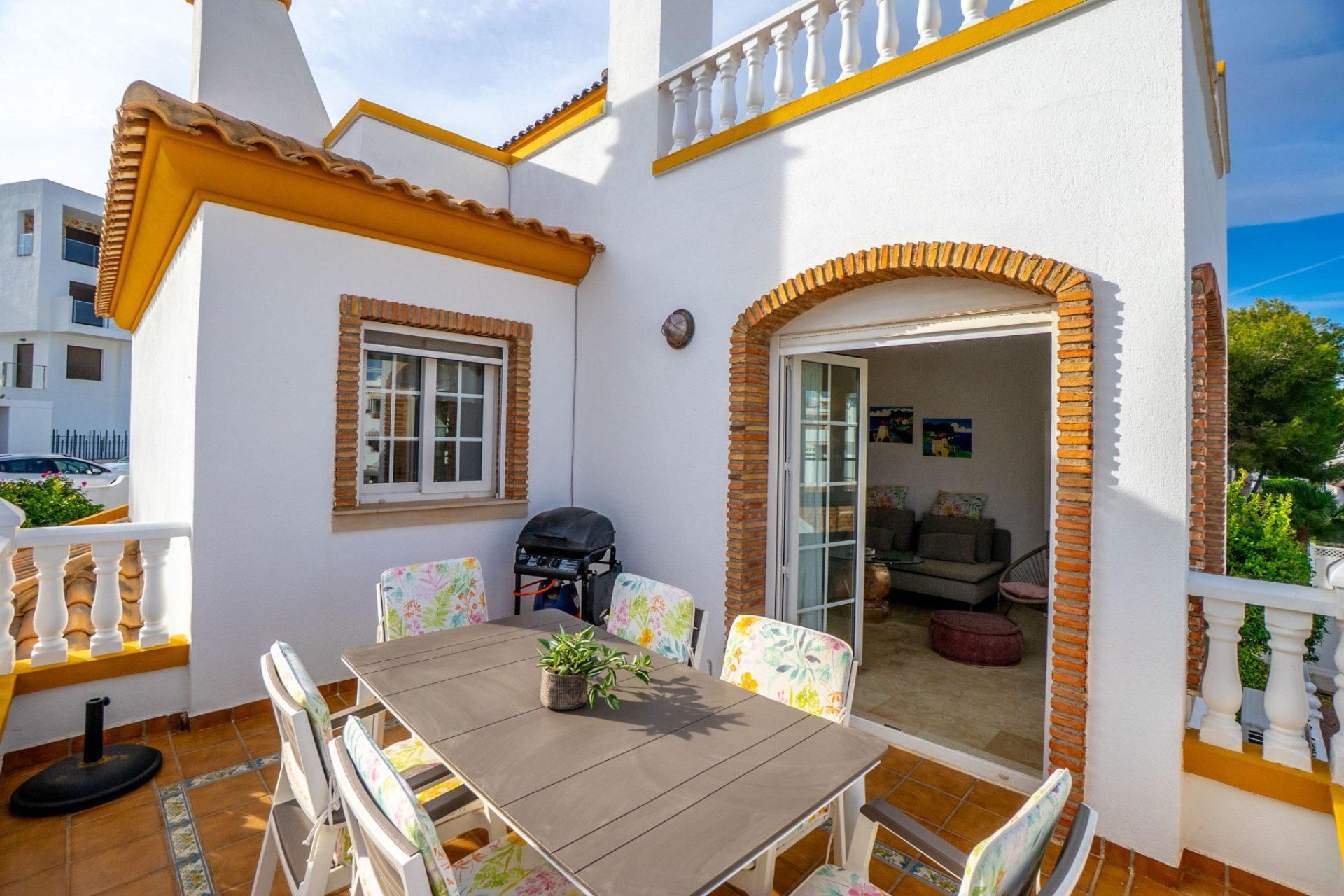 Resale - Villa -
Orihuela Costa - Villamartin
