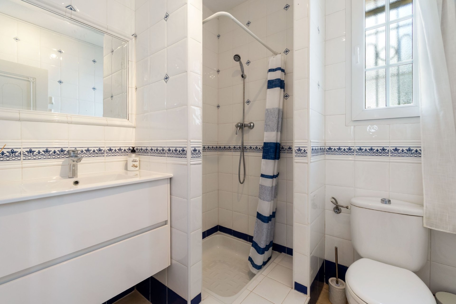 Resale - Villa -
Orihuela Costa - Villamartin