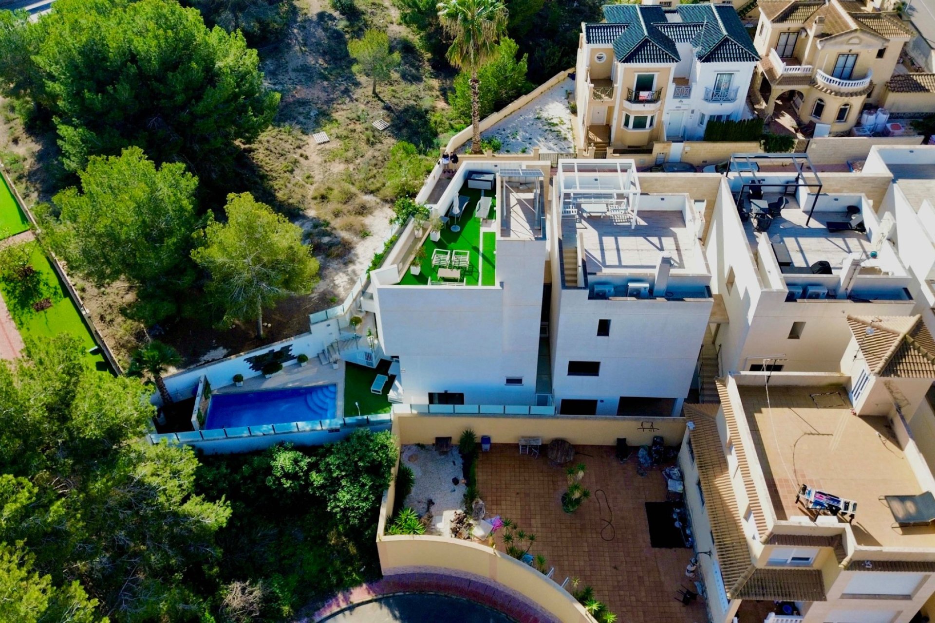 Resale - Villa -
Orihuela Costa - Villamartin