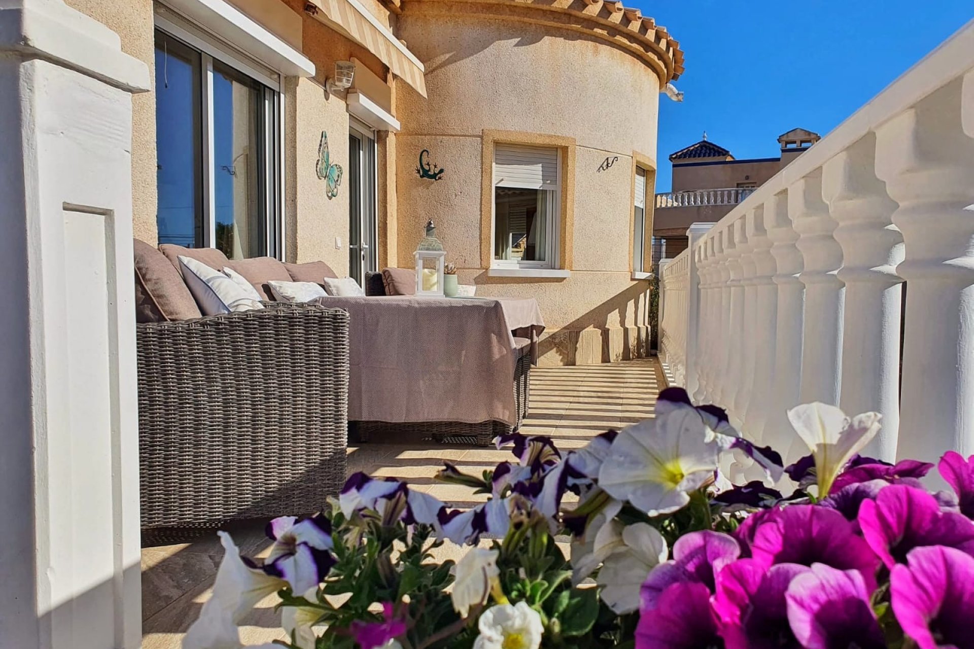 Resale - Villa -
Orihuela Costa - Villamartin