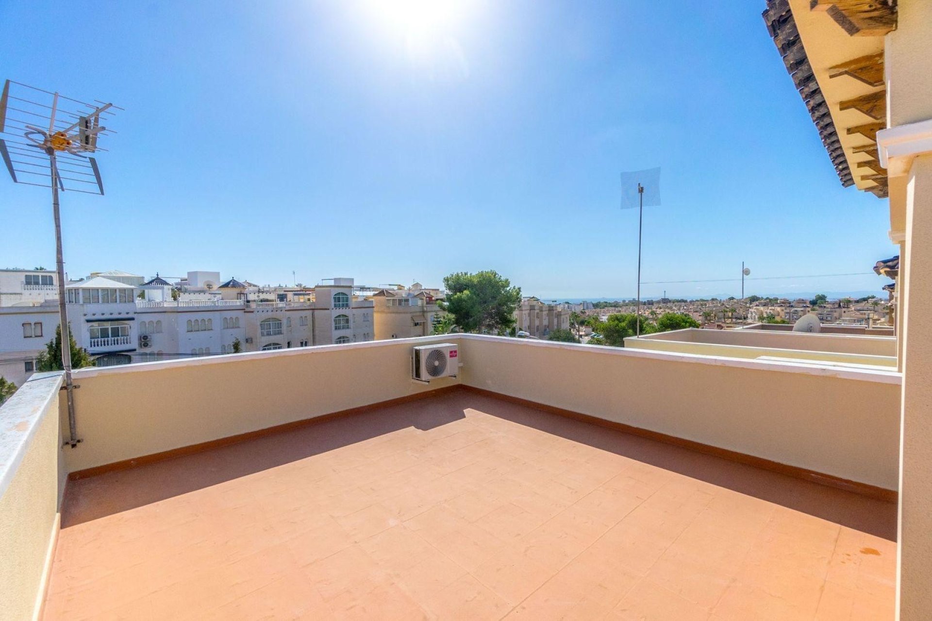 Resale - Villa -
Orihuela Costa - Villamartin