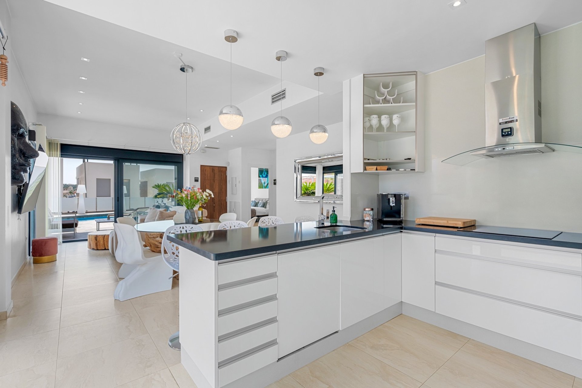 Resale - Villa -
Orihuela Costa - Villamartin