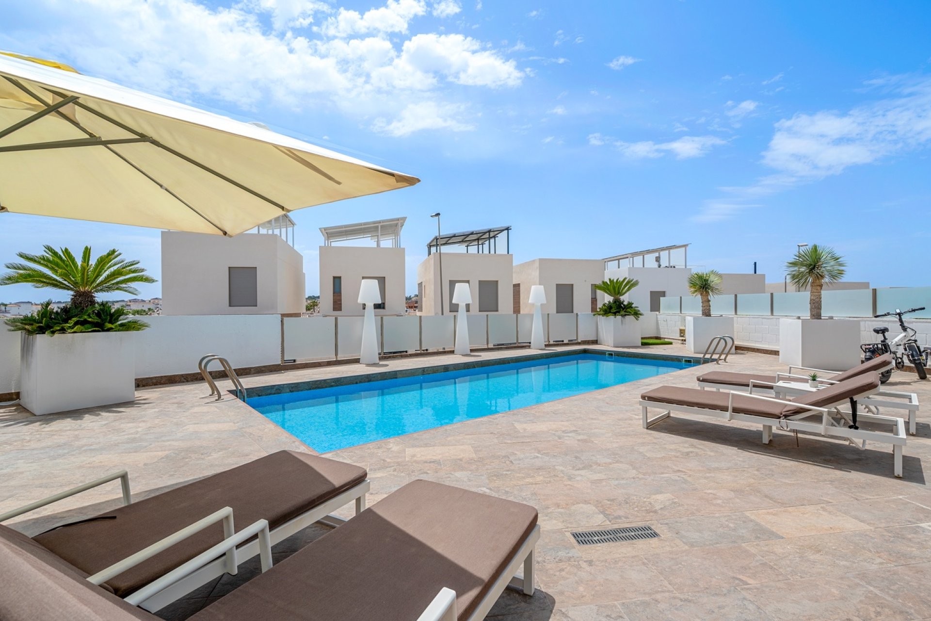 Resale - Villa -
Orihuela Costa - Villamartin