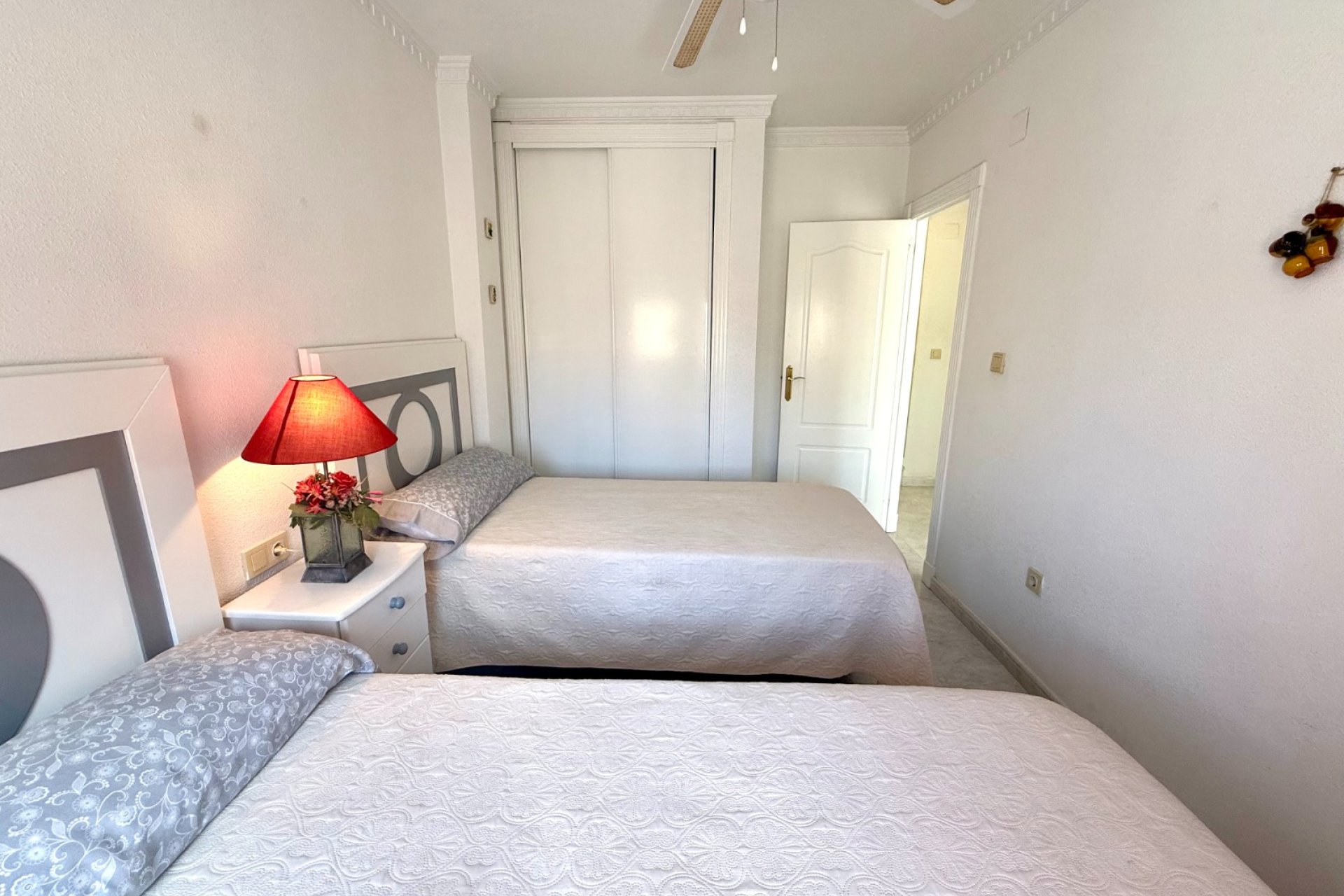 Resale - Villa -
Orihuela Costa - Villamartin