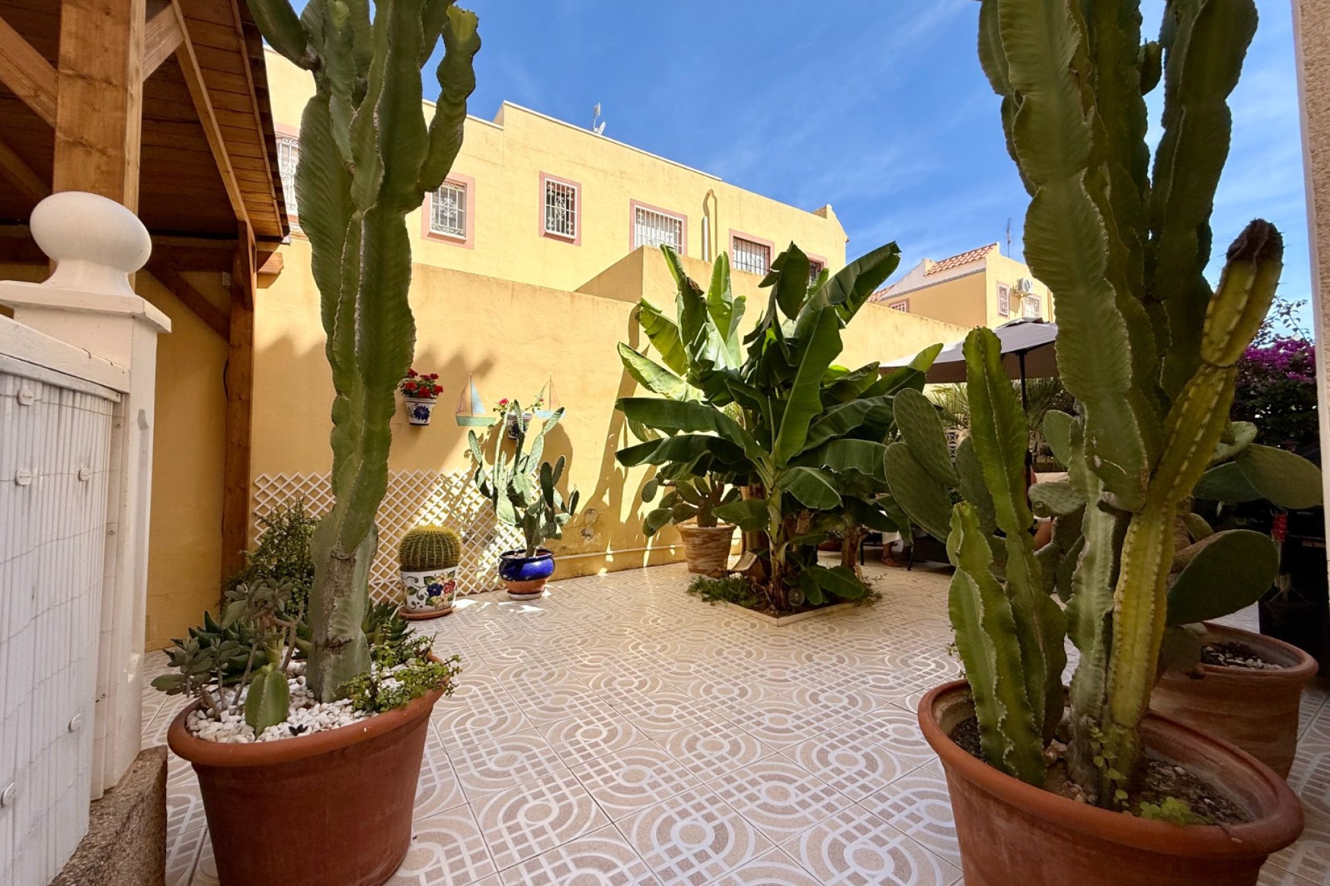 Resale - Villa -
Orihuela Costa - Villamartin