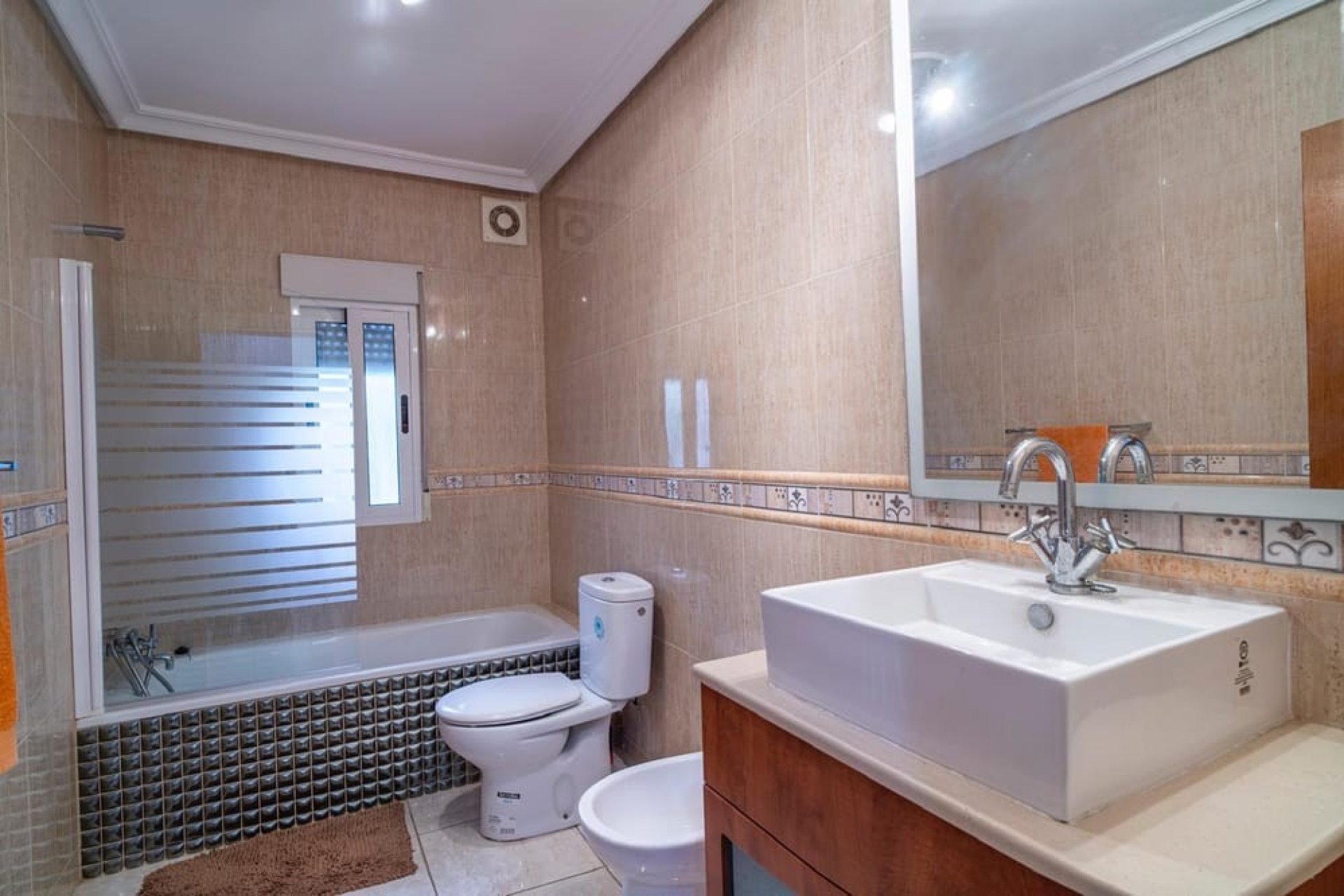 Resale - Villa -
Orihuela Costa - Villamartin