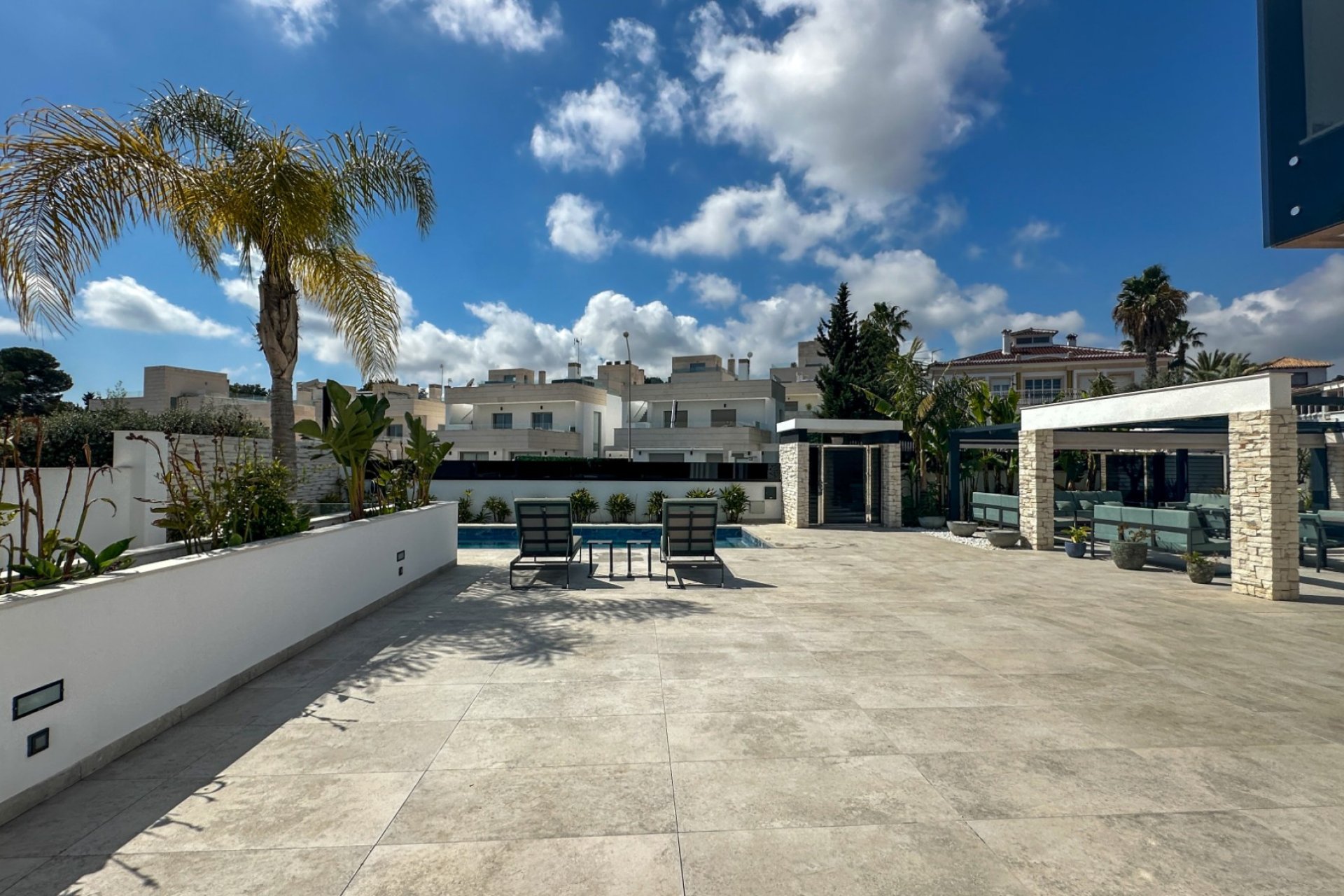 Resale - Villa -
Orihuela Costa - Villamartin
