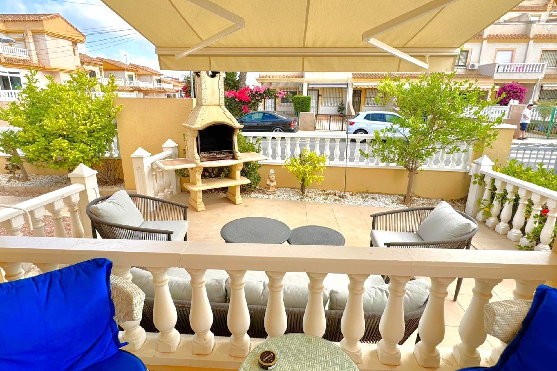 Resale - Villa -
Orihuela Costa - Villamartin