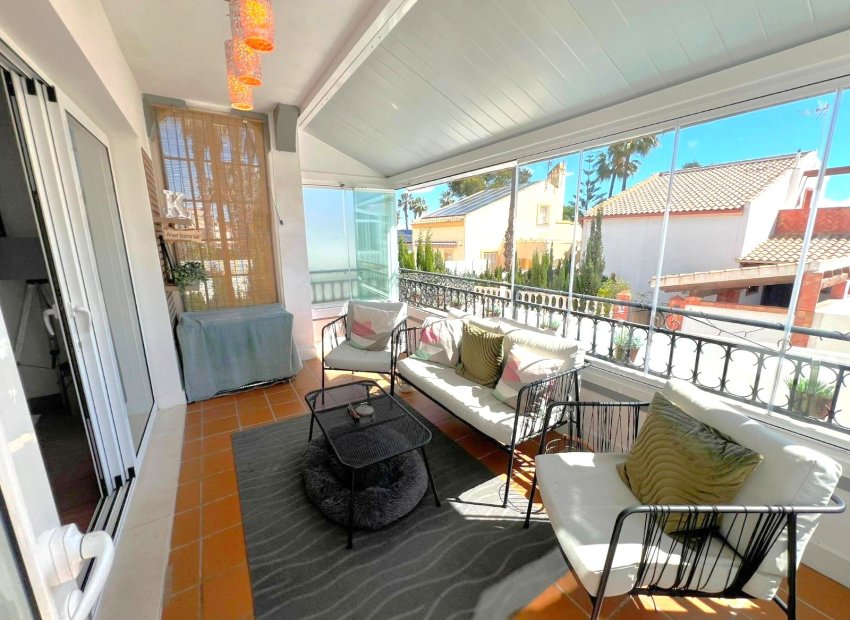 Resale - Villa -
Orihuela Costa - Villamartin
