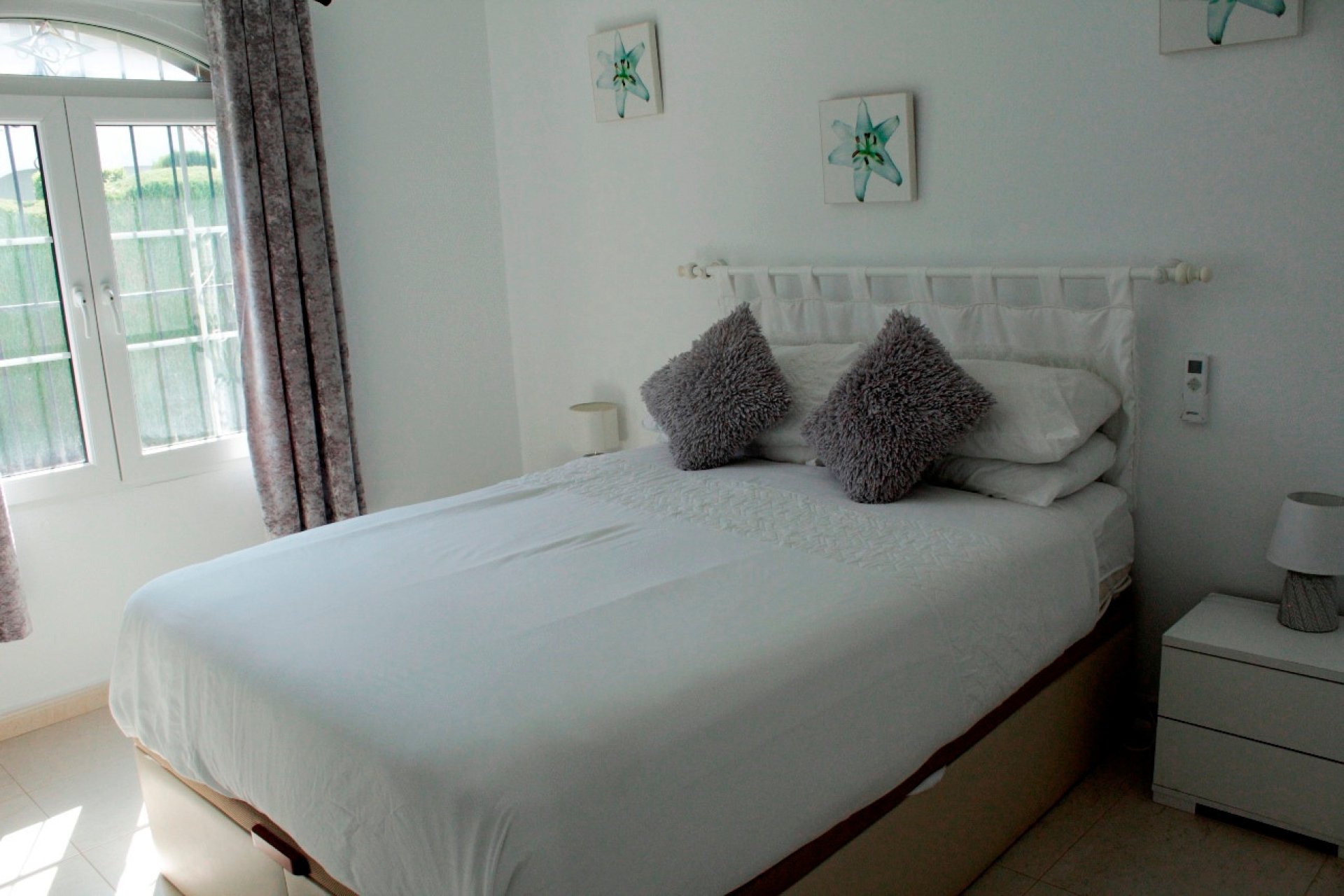 Resale - Villa -
Orihuela Costa - Villamartín