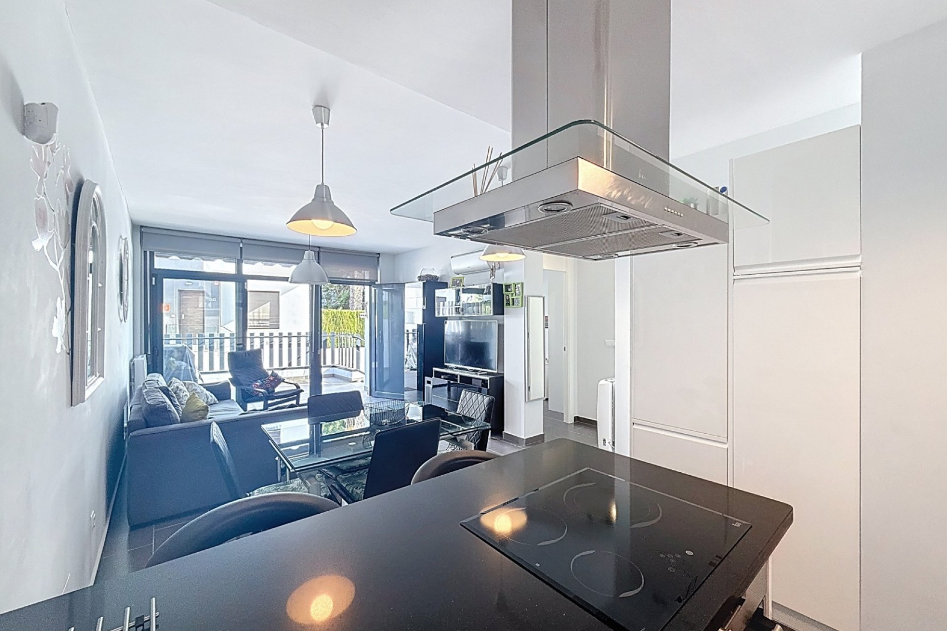 Resale - Villa -
Orihuela Costa - Villamartín