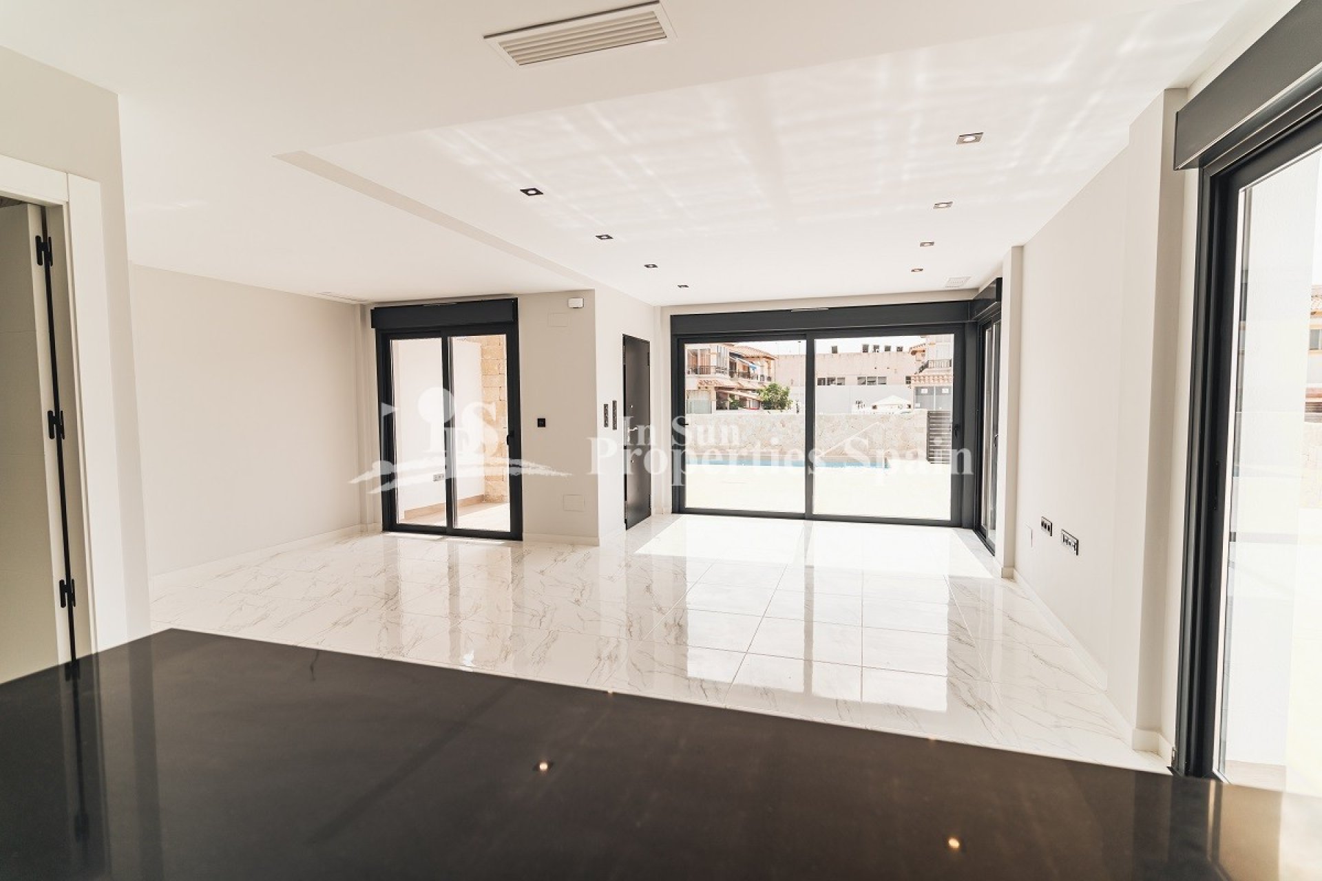 Resale - Villa -
Pilar de la Horadada