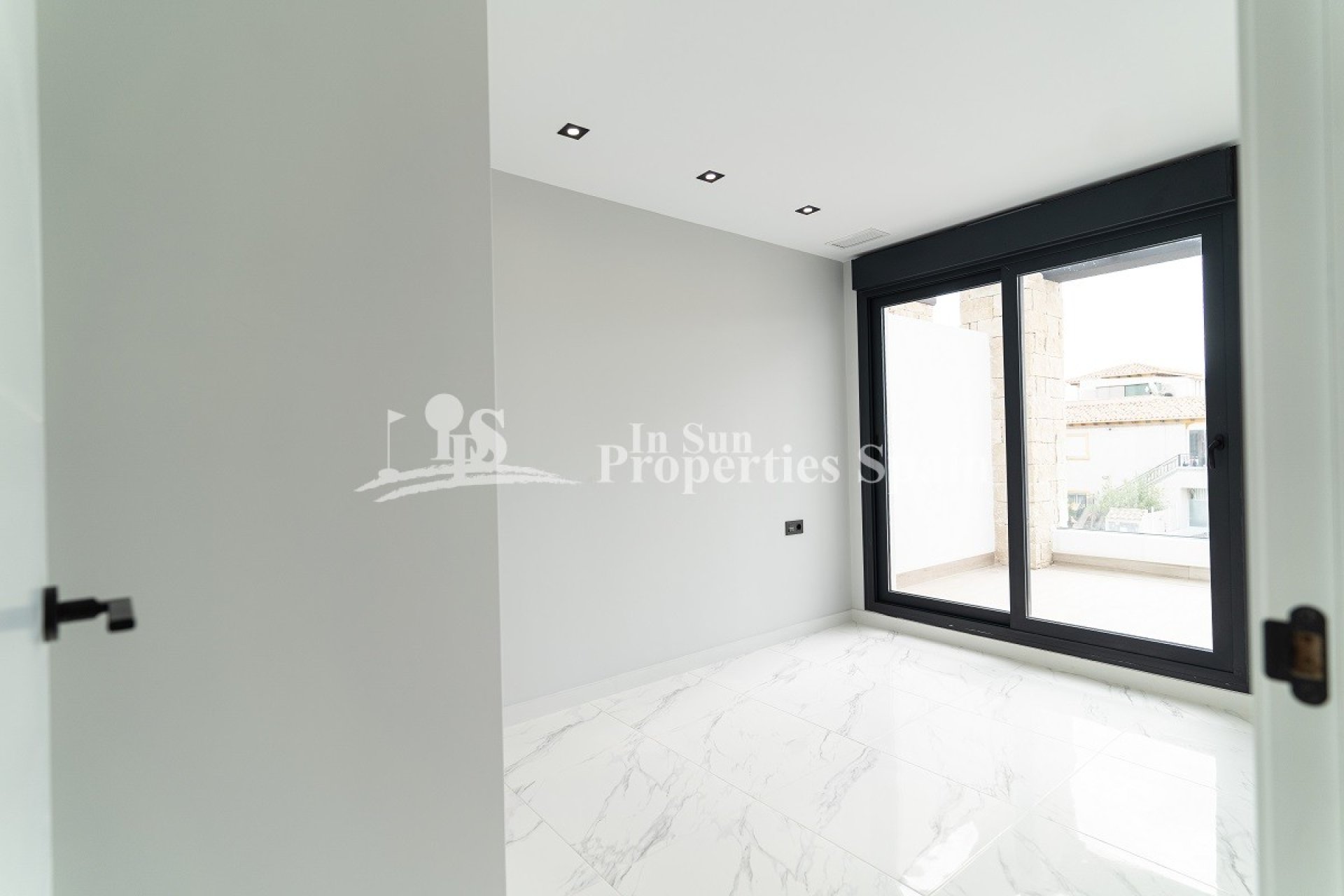 Resale - Villa -
Pilar de la Horadada