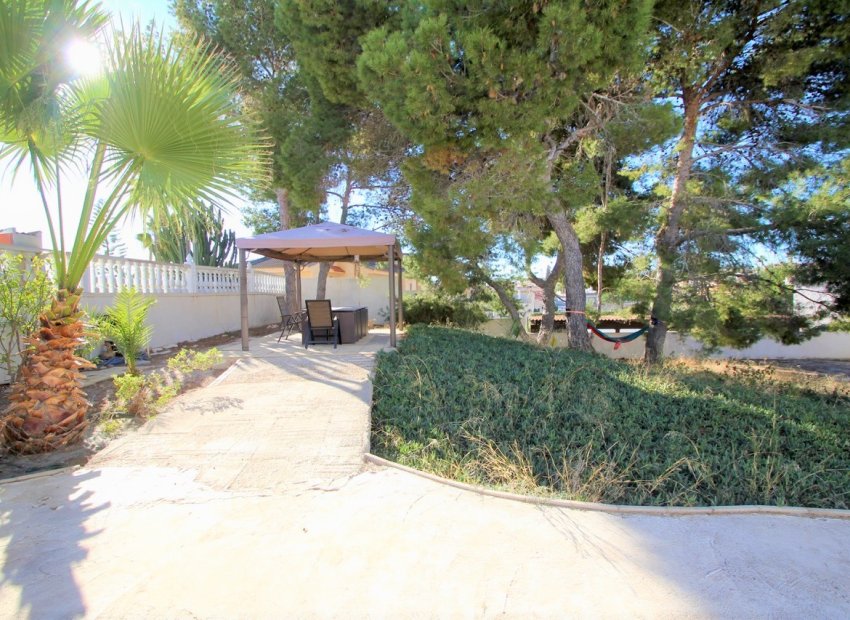 Resale - Villa -
Rojales - Ciudad Quesada