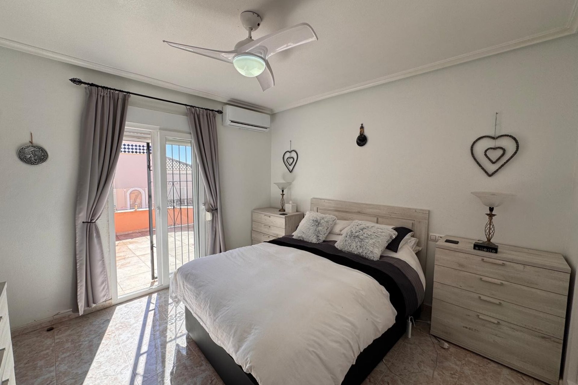 Resale - Villa -
San Miguel de Salinas - Blue Lagoon