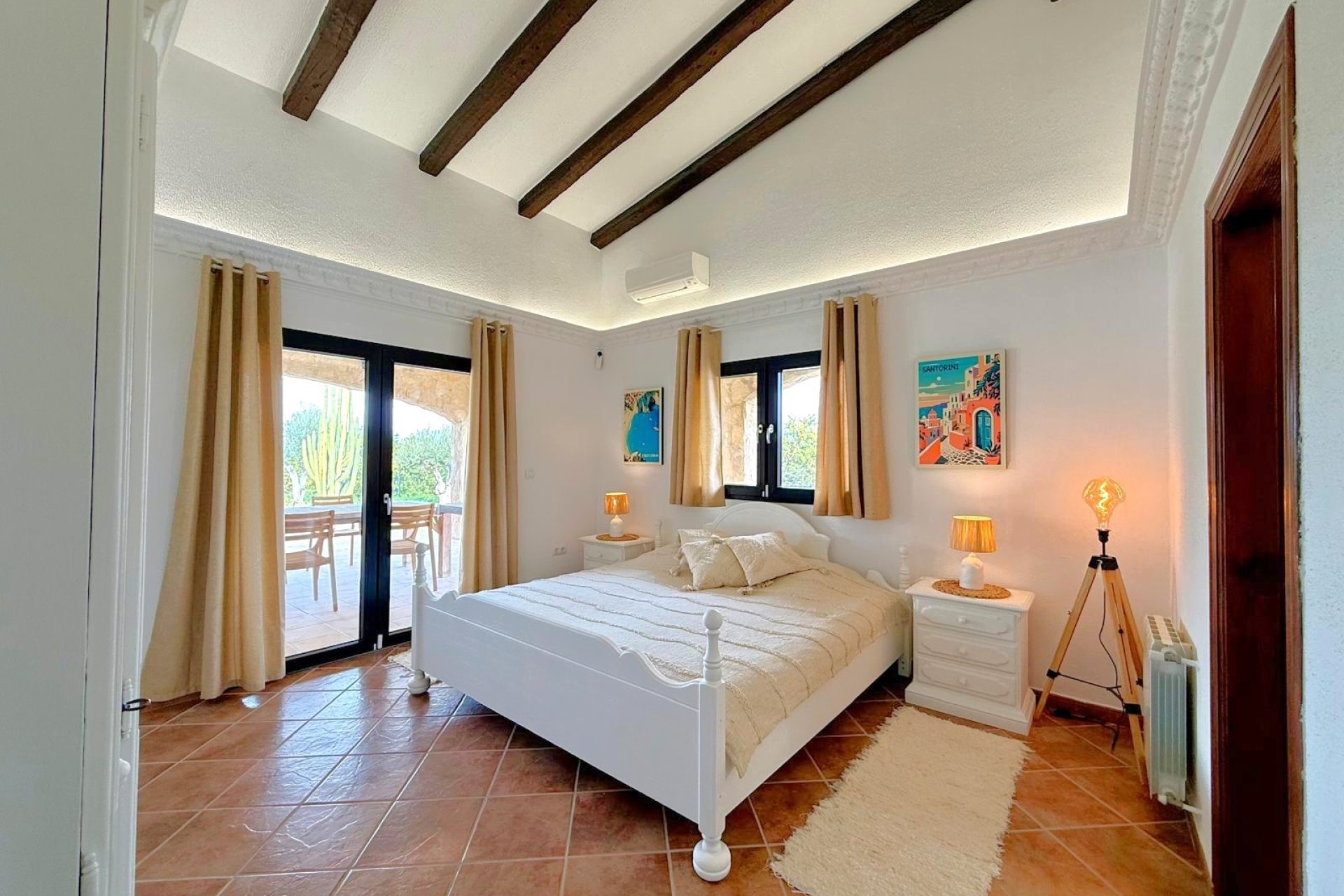 Resale - Villa -
San Miguel de Salinas