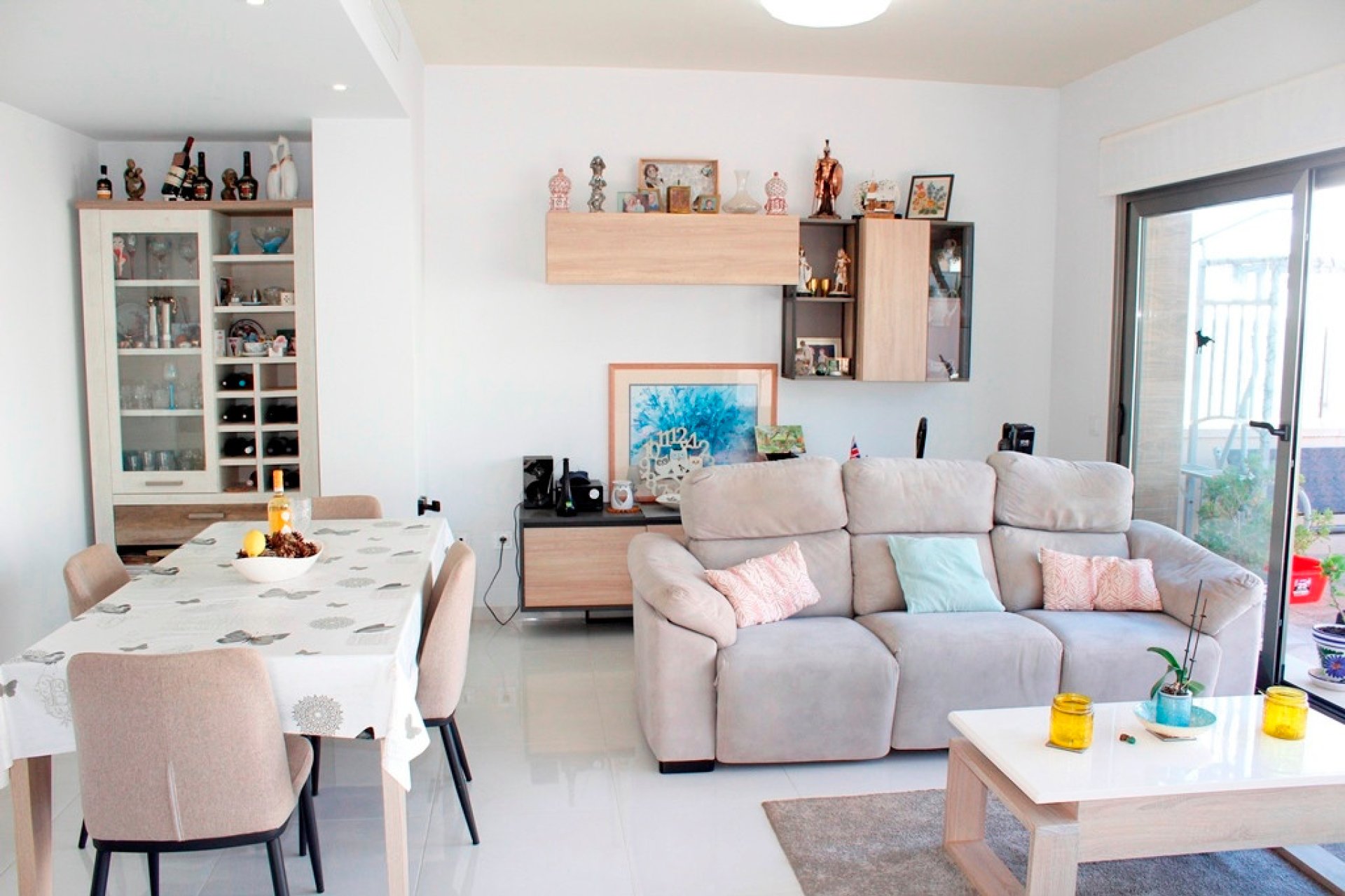 Resale - Villa -
San Miguel de Salinas